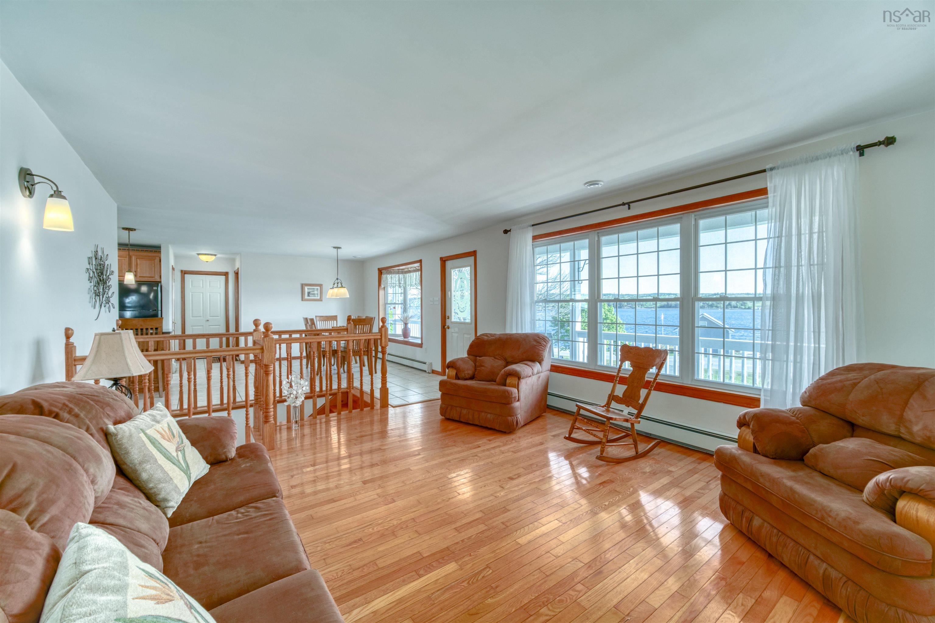 $735,000.00: 5414 Highway 332, Middle Lahave