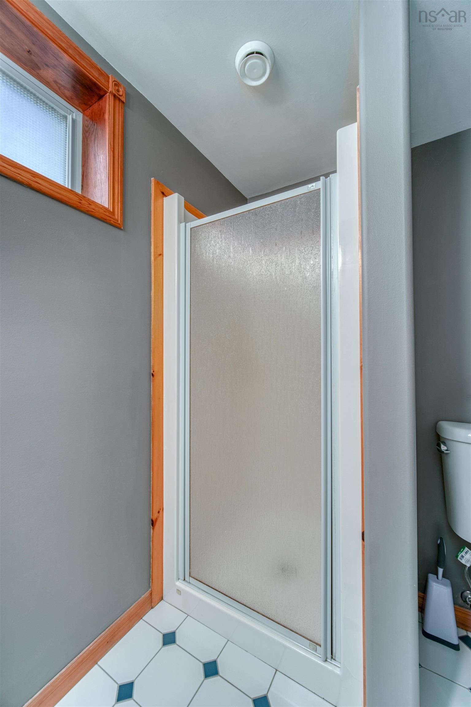 $735,000.00: 5414 Highway 332, Middle Lahave