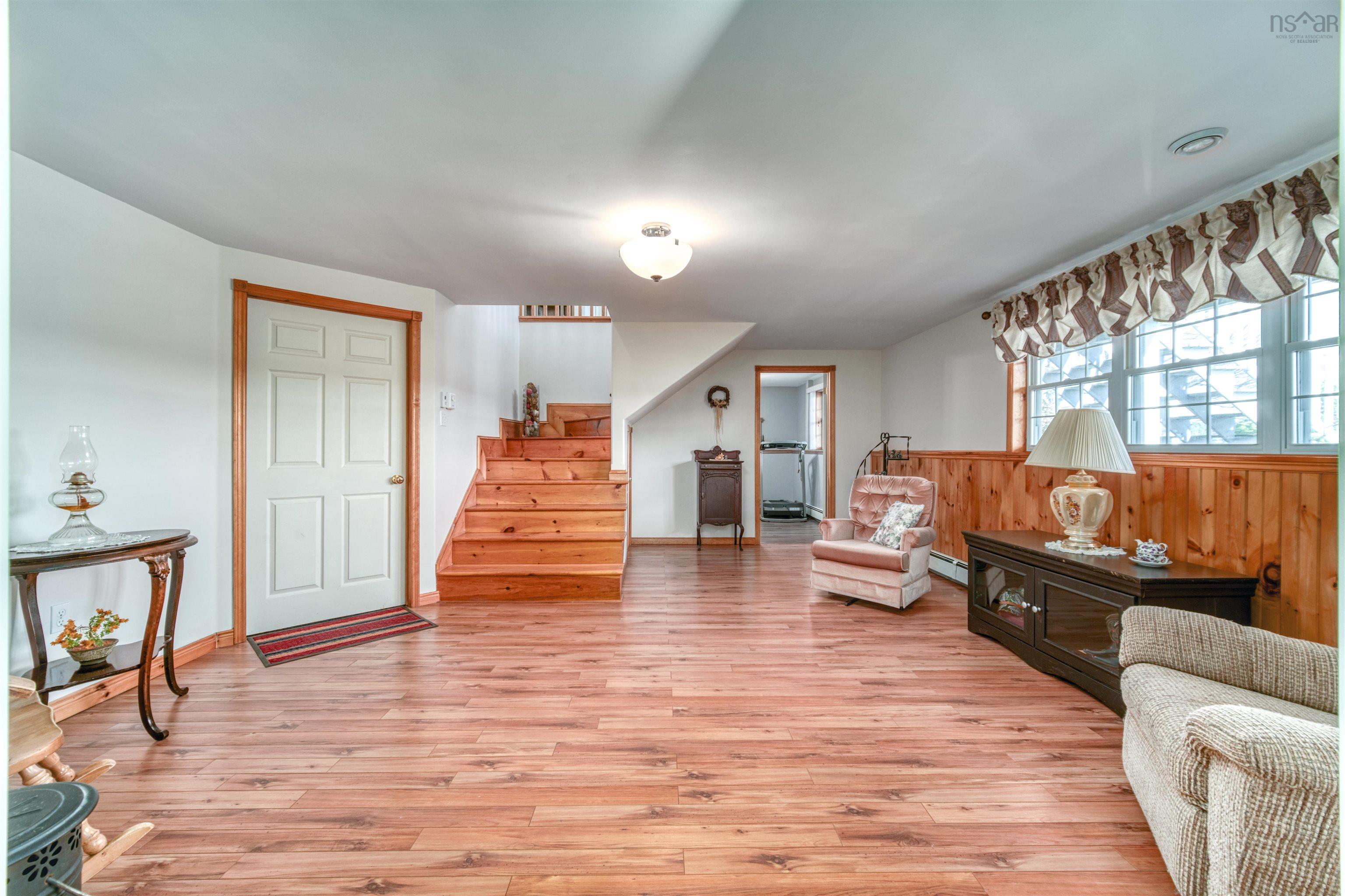 $735,000.00: 5414 Highway 332, Middle Lahave