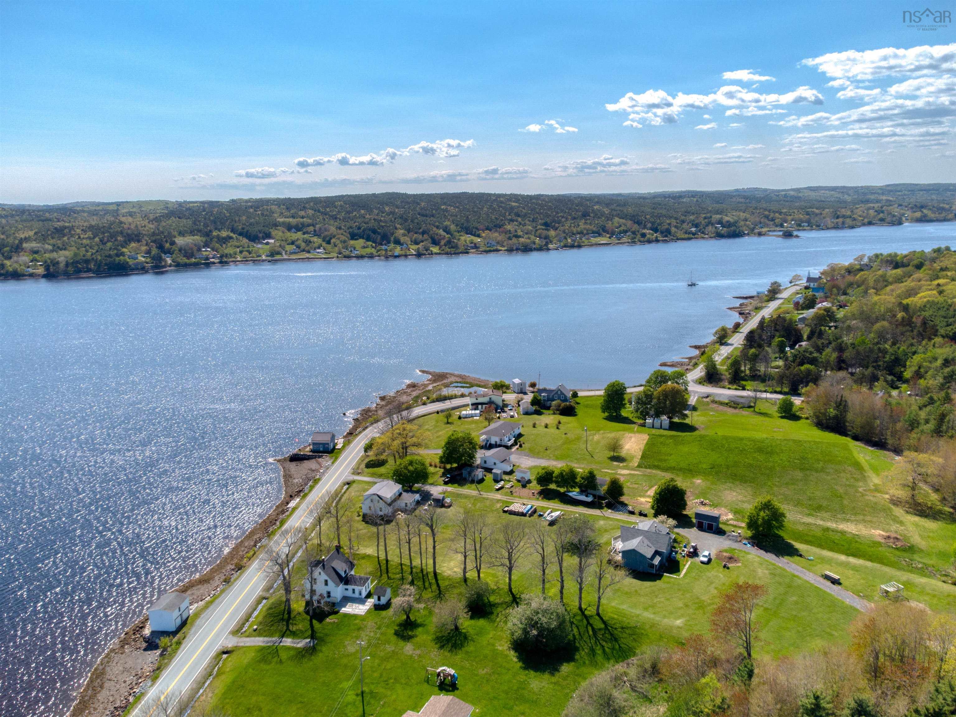 $735,000.00: 5414 Highway 332, Middle Lahave