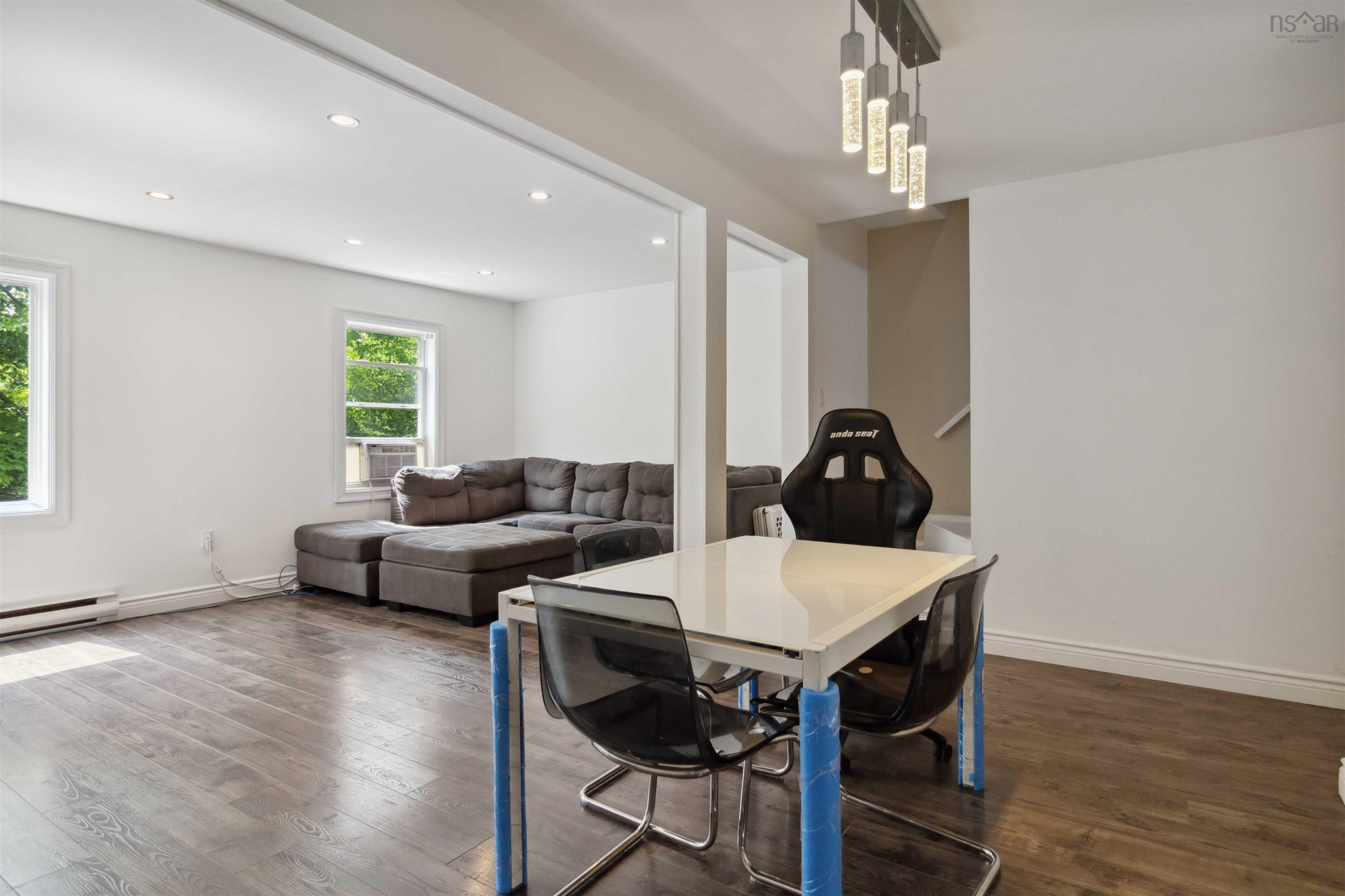 $375,000.00: 8 Collins Grove Ridge, Dartmouth