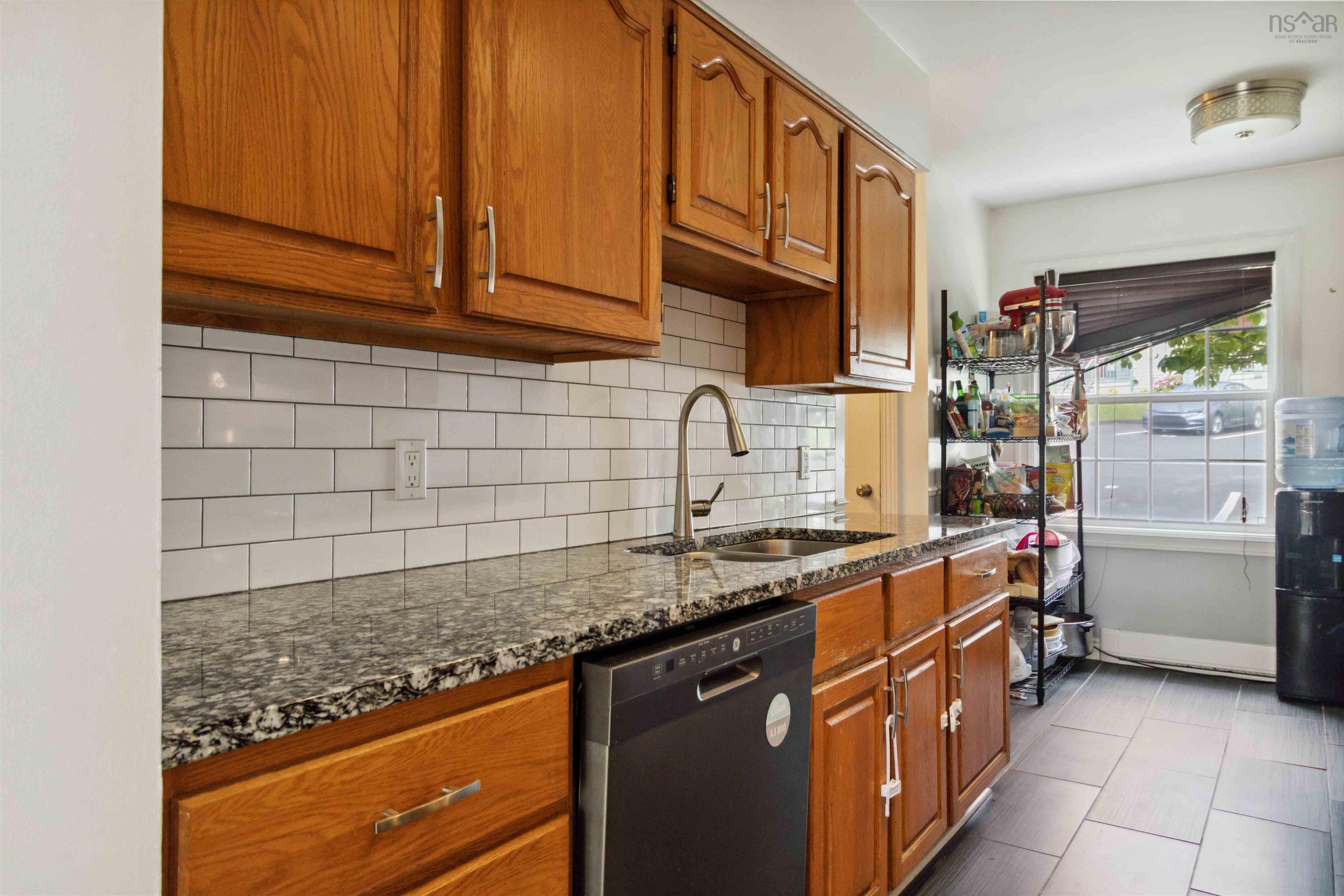 $375,000.00: 8 Collins Grove Ridge, Dartmouth