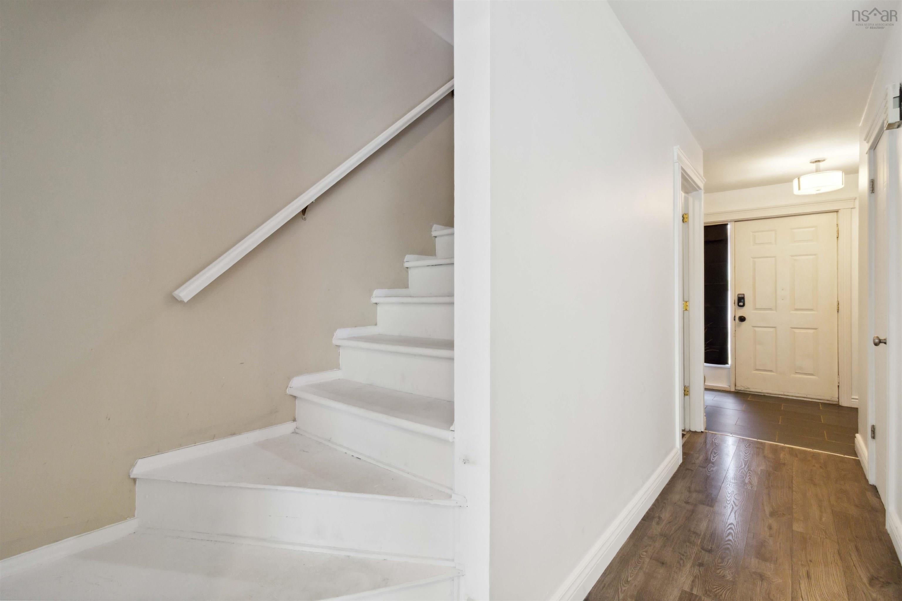 $375,000.00: 8 Collins Grove Ridge, Dartmouth
