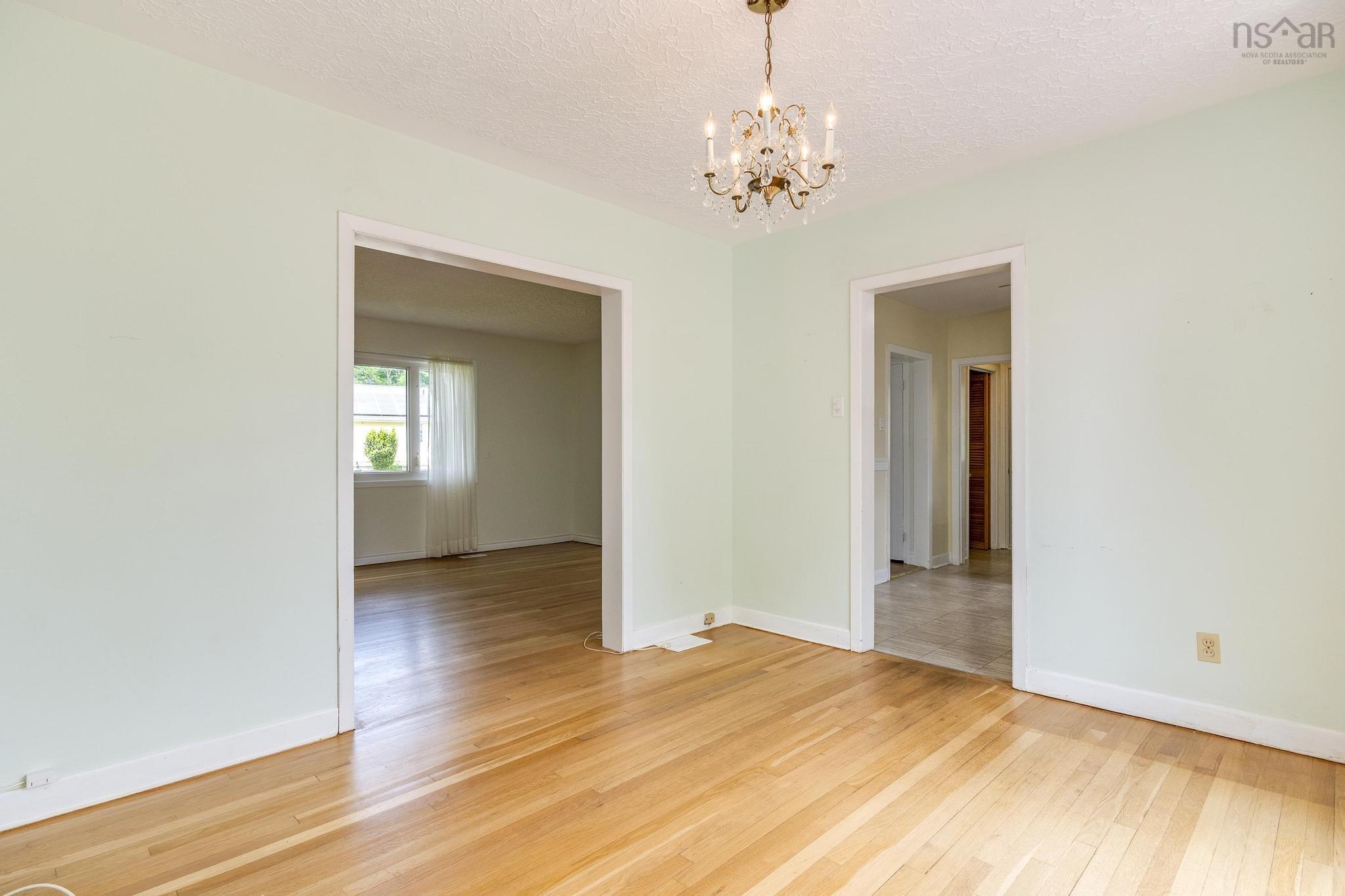 $524,900.00: 16 Limardo Drive, Dartmouth
