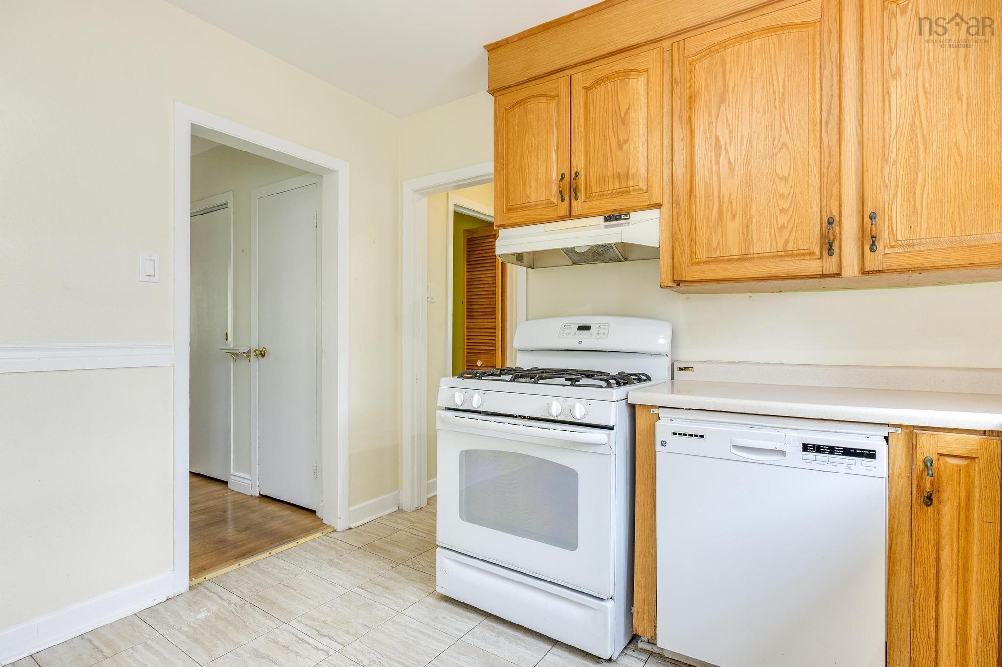 $524,900.00: 16 Limardo Drive, Dartmouth