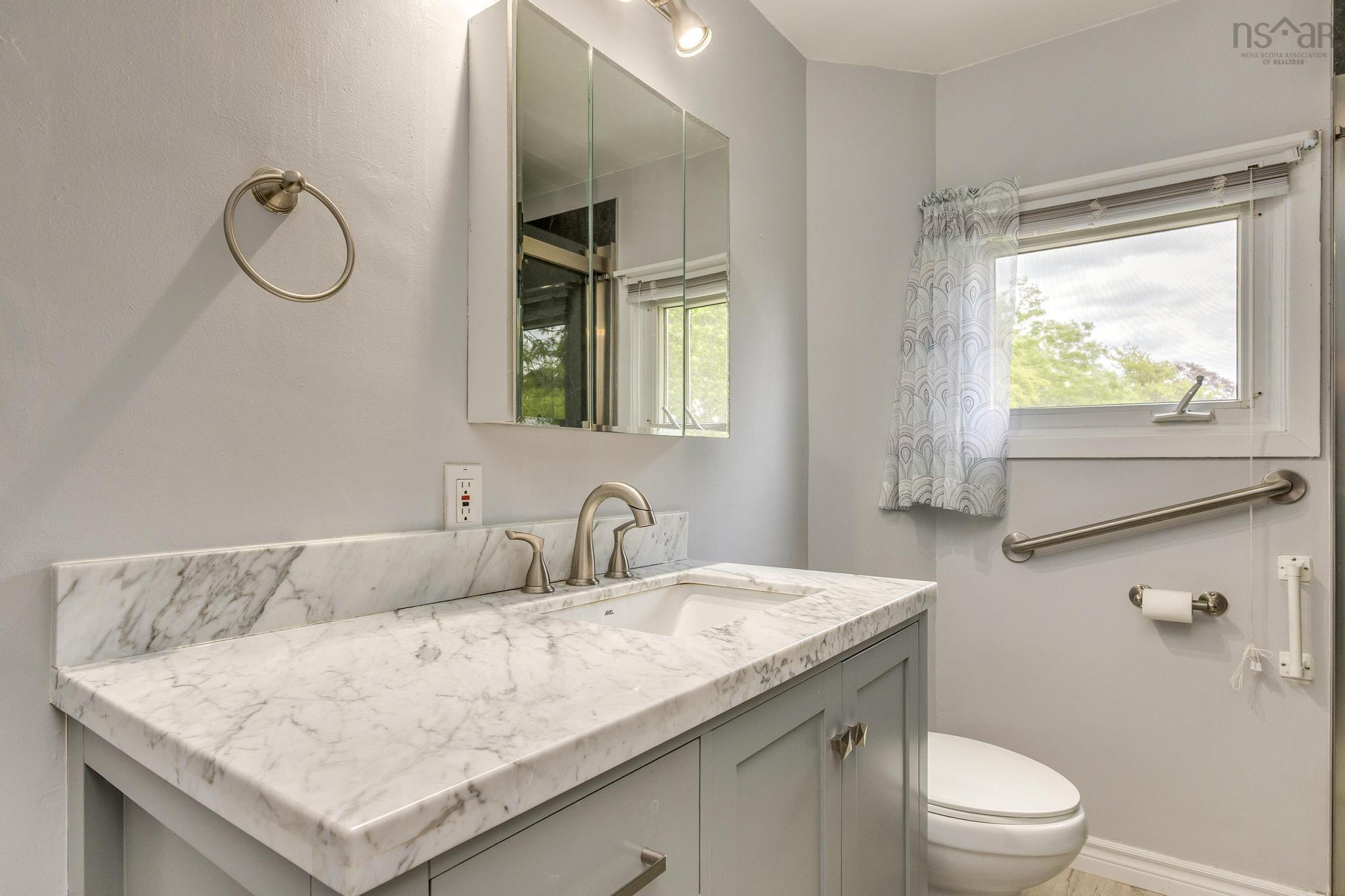 $524,900.00: 16 Limardo Drive, Dartmouth
