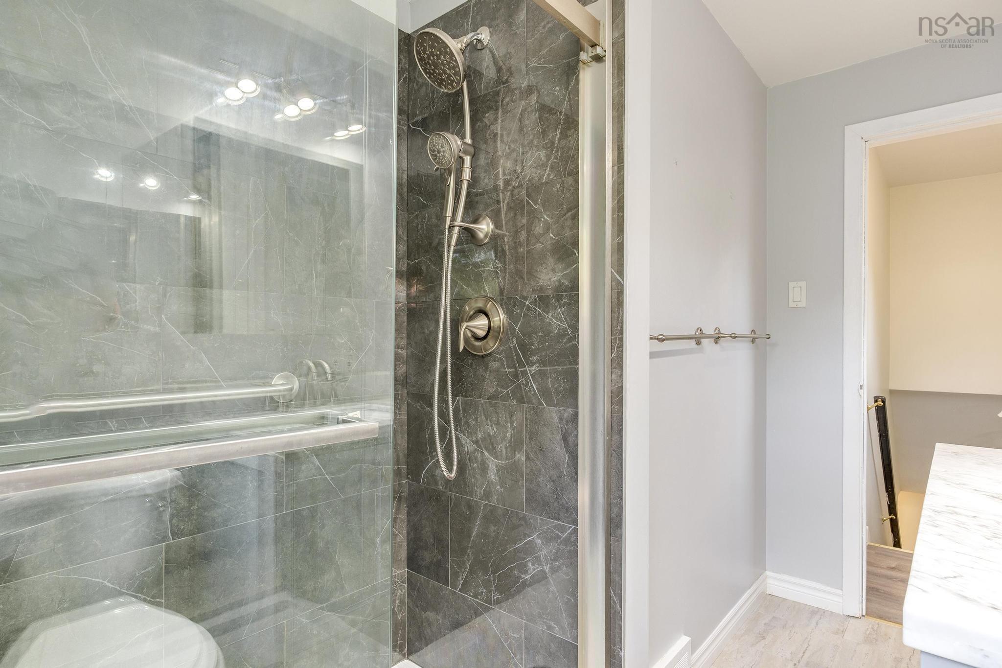 $524,900.00: 16 Limardo Drive, Dartmouth