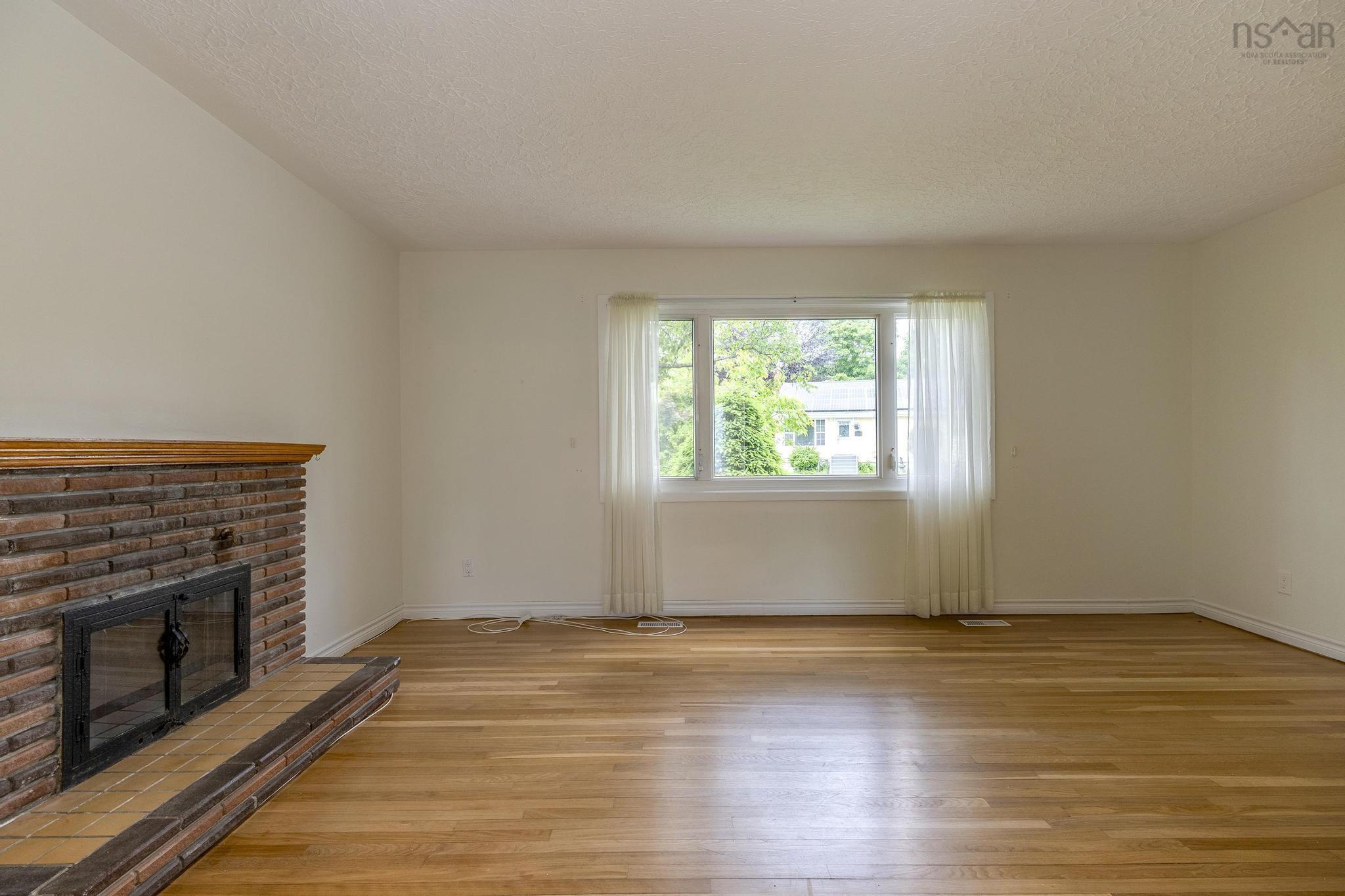 $524,900.00: 16 Limardo Drive, Dartmouth