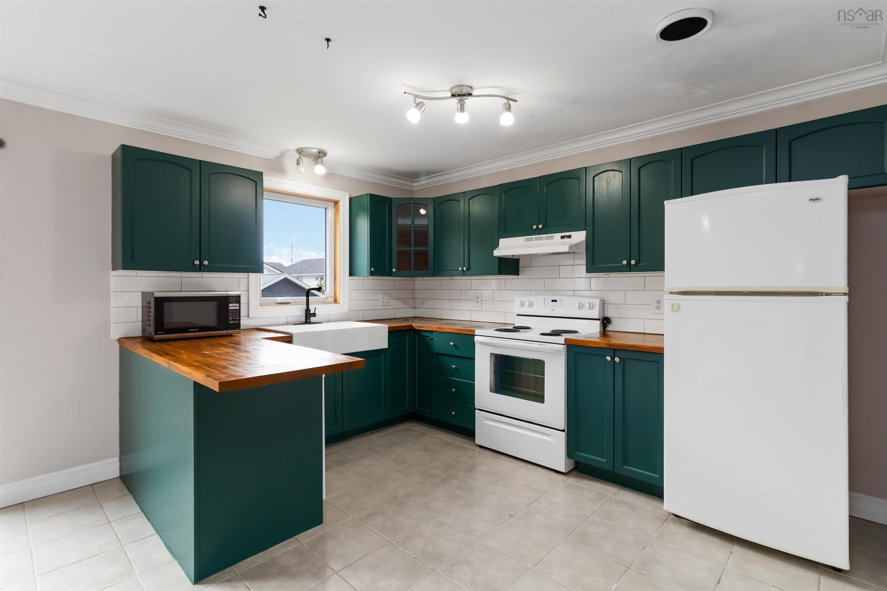 $399,900.00: 233 Jeep Crescent, Eastern Passage