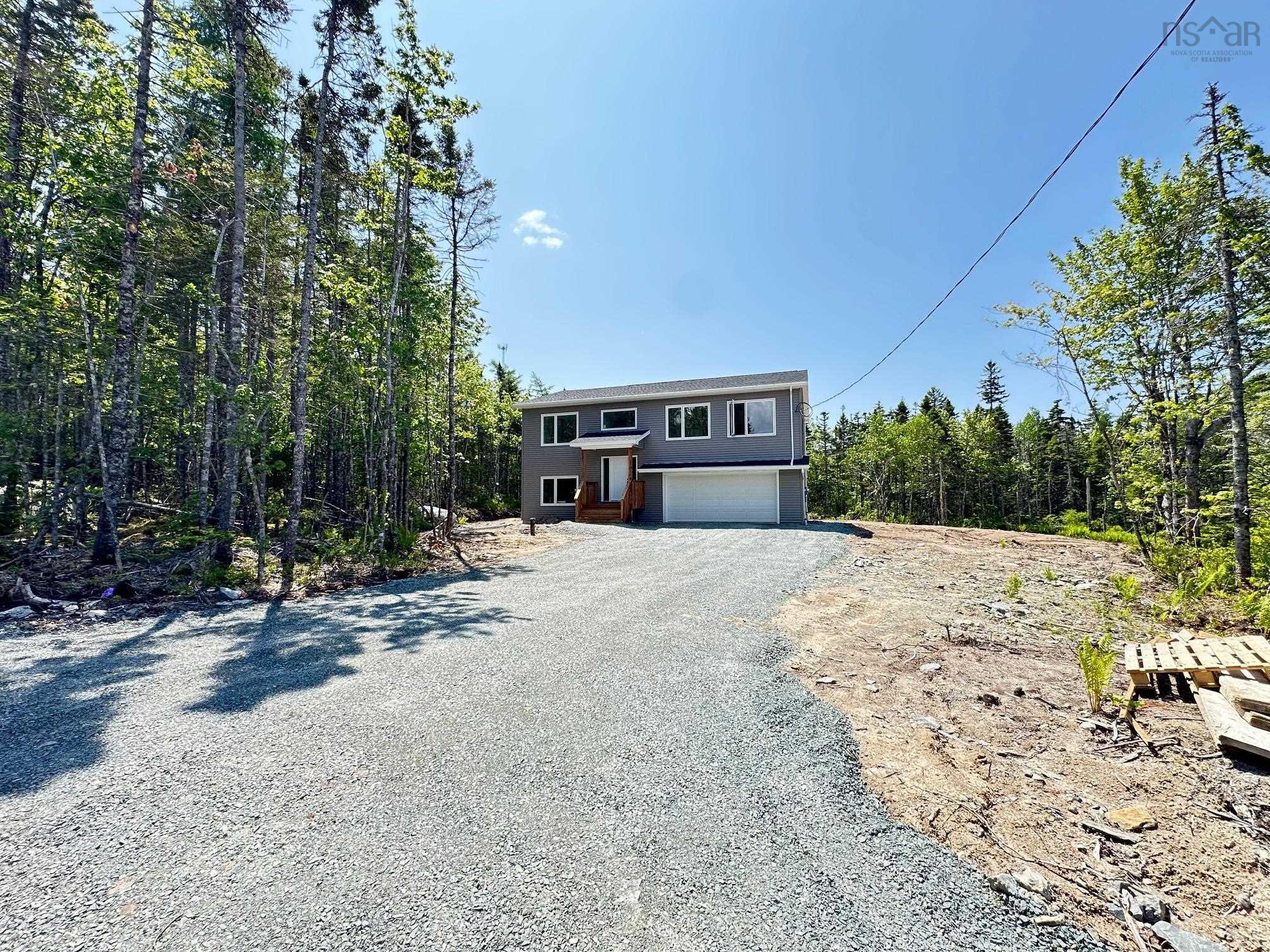 $649,900.00: 2724 Prospect Road, Whites Lake