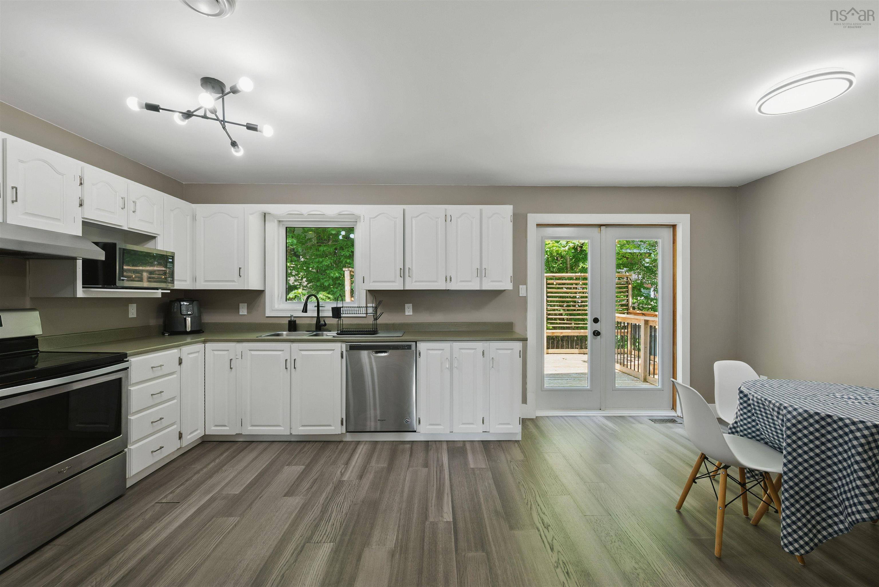 $549,900.00: 11 Bond Court, Lower Sackville