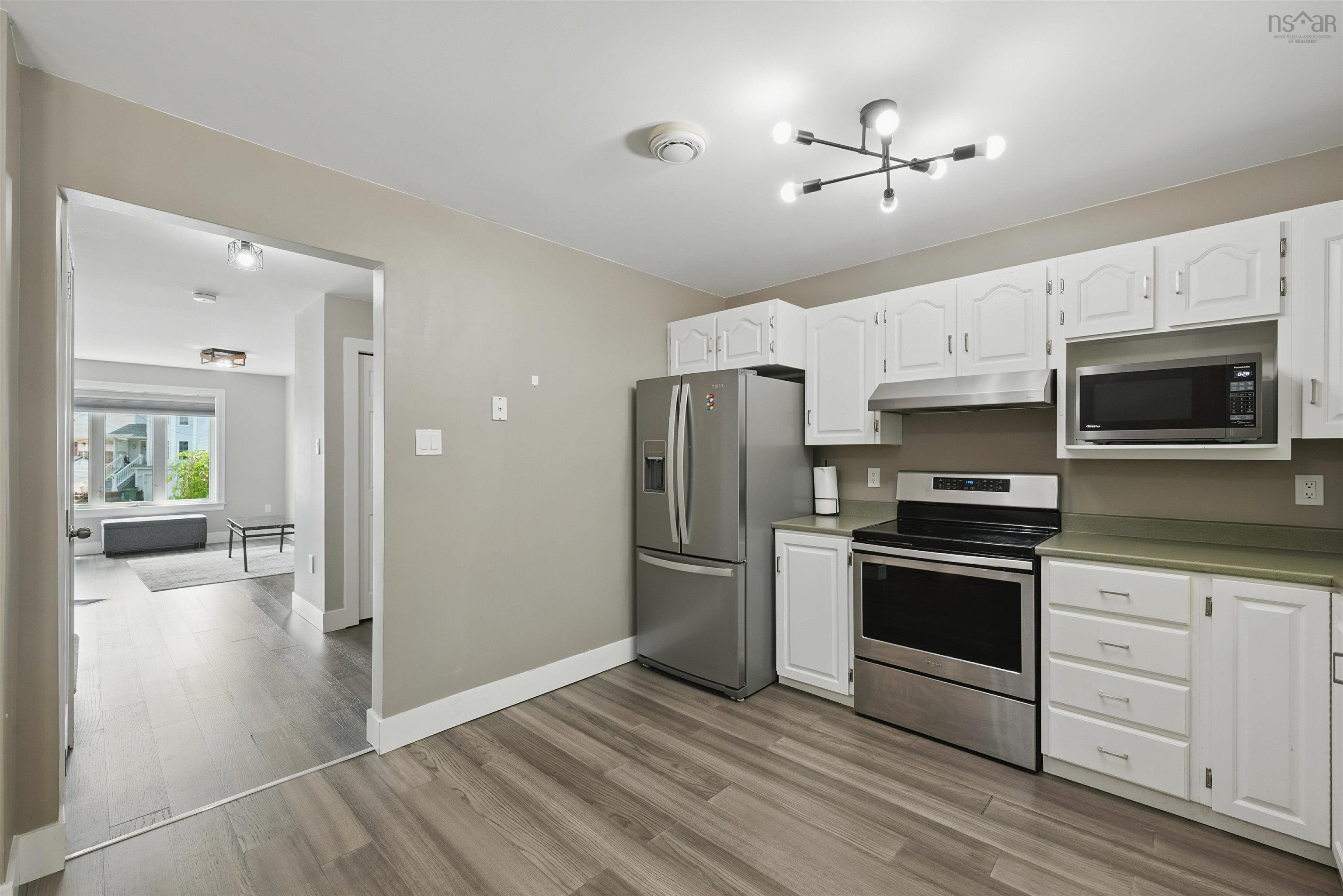 $549,900.00: 11 Bond Court, Lower Sackville