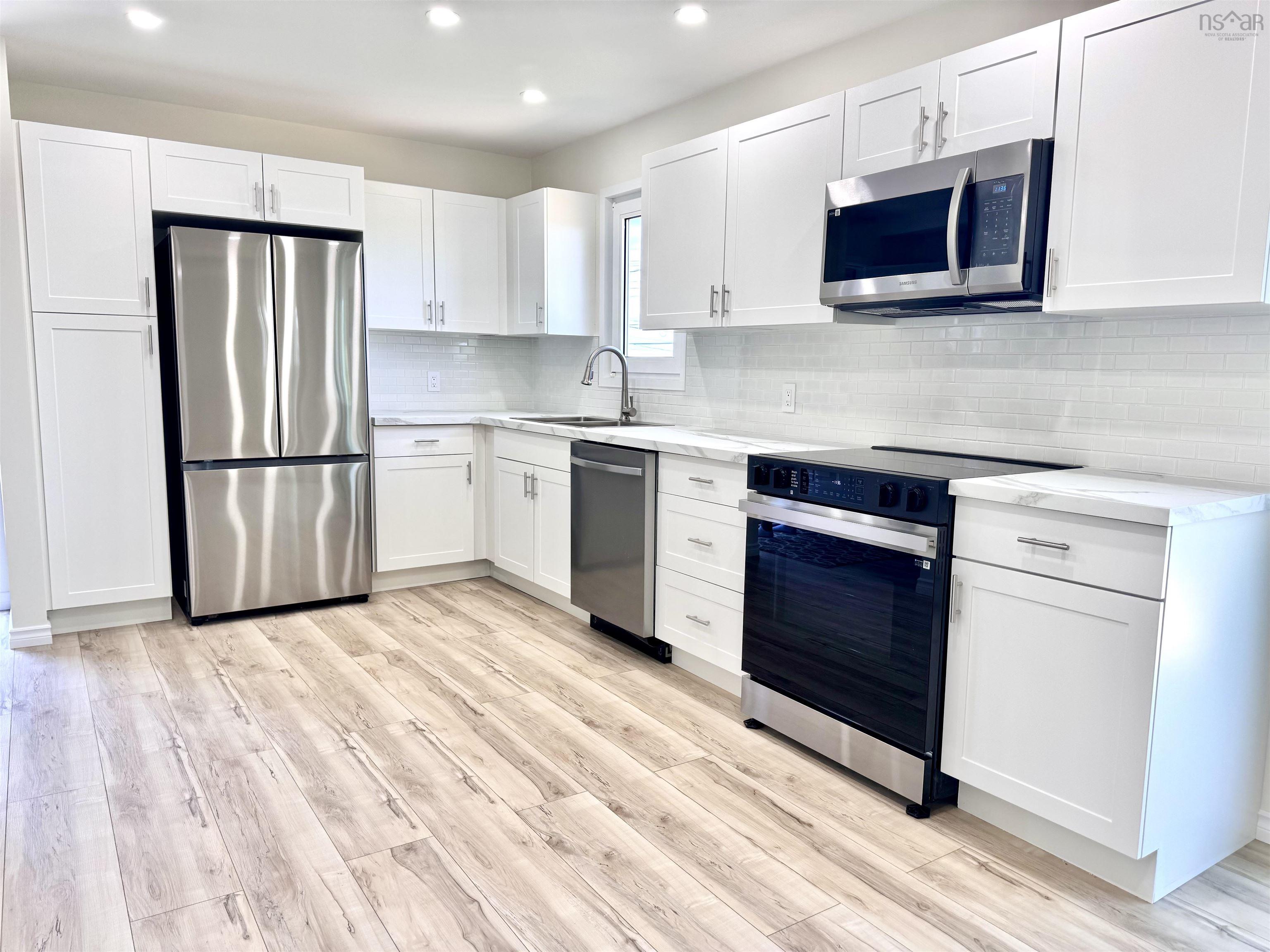 $329,000.00: 10 Donovan Crescent, Dominion