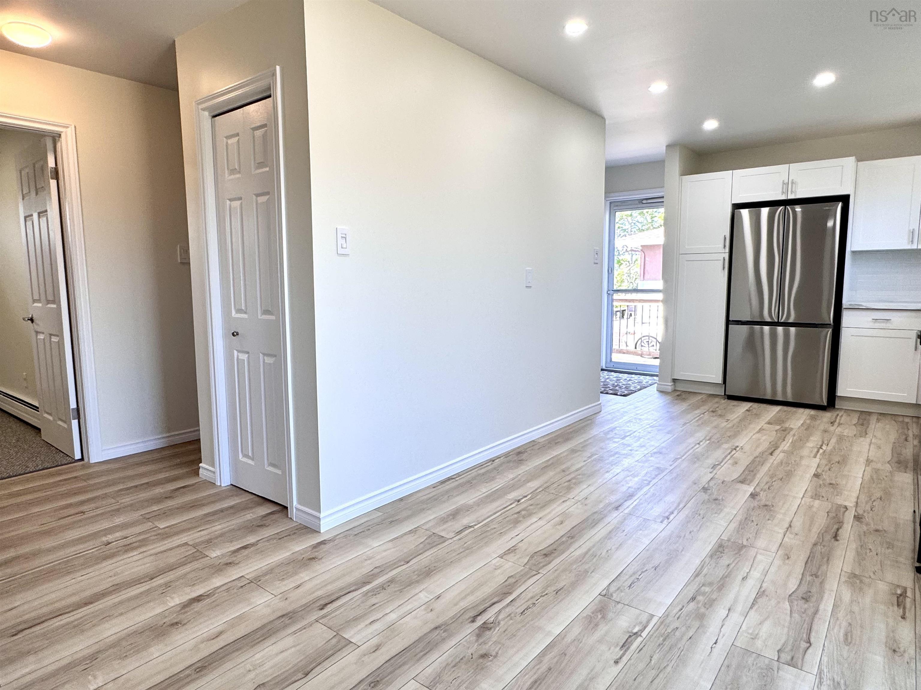 $329,000.00: 10 Donovan Crescent, Dominion