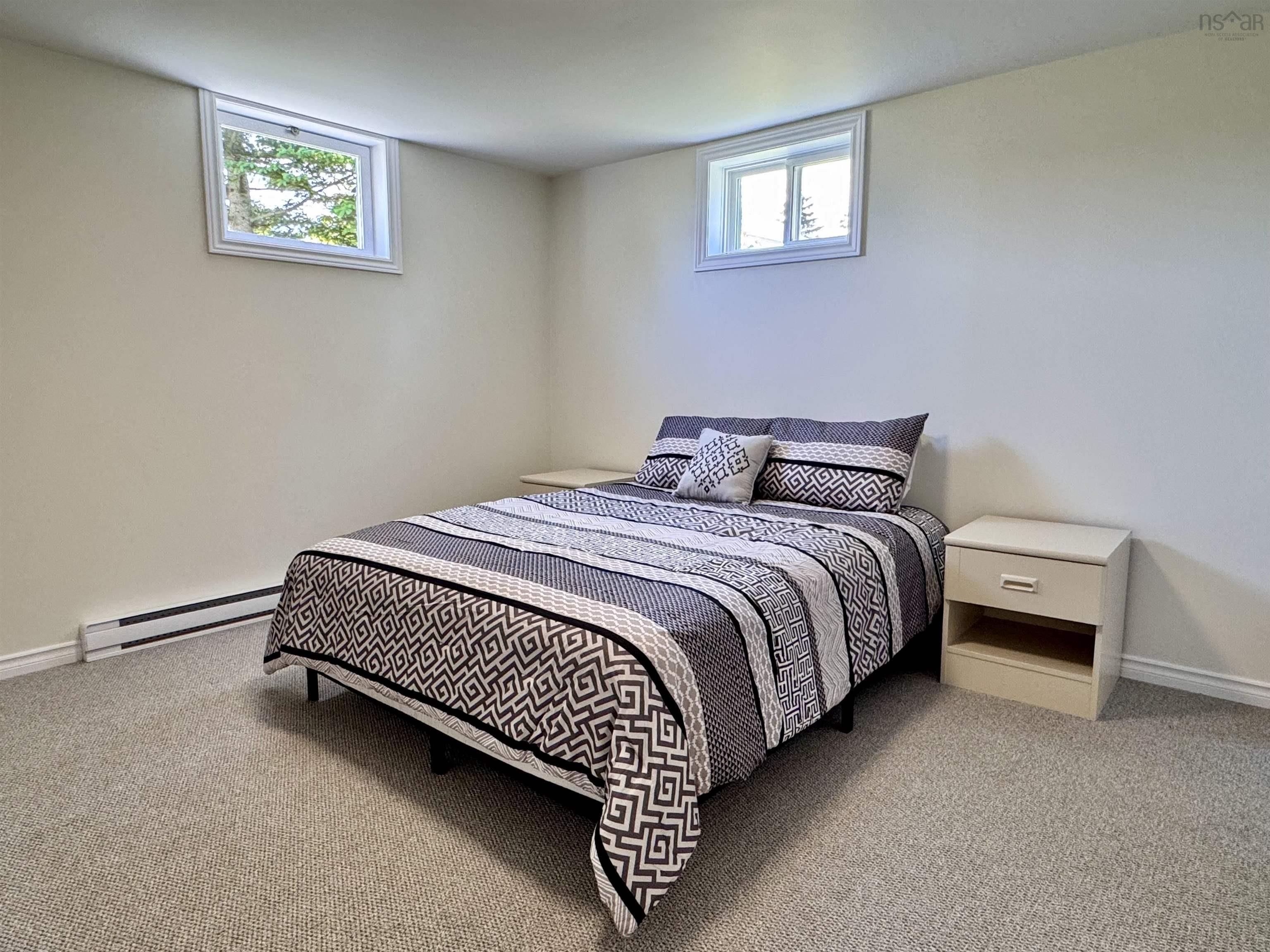 $329,000.00: 10 Donovan Crescent, Dominion