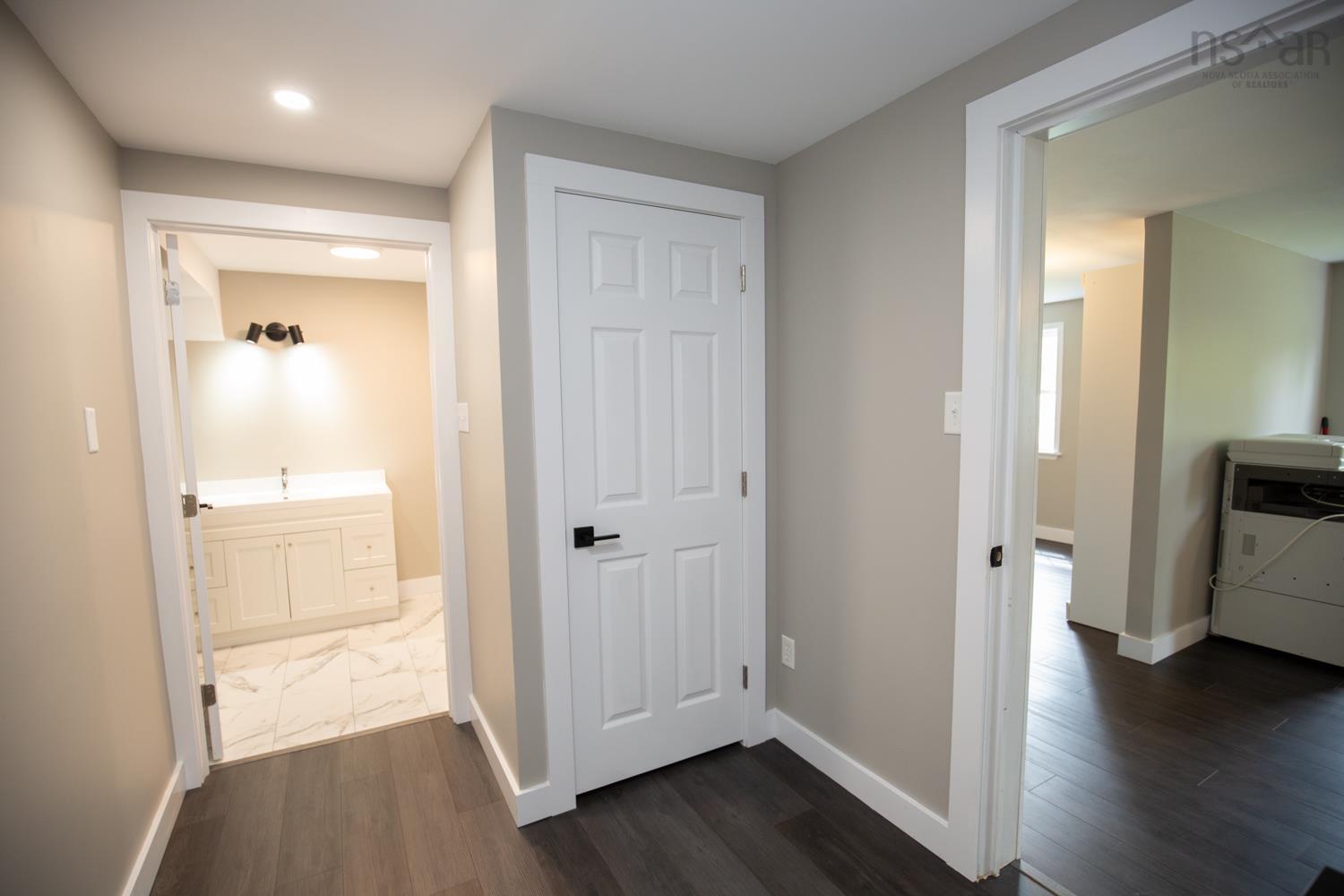 $585,000.00: 105 HIDDEN VALLEY Drive, Valley