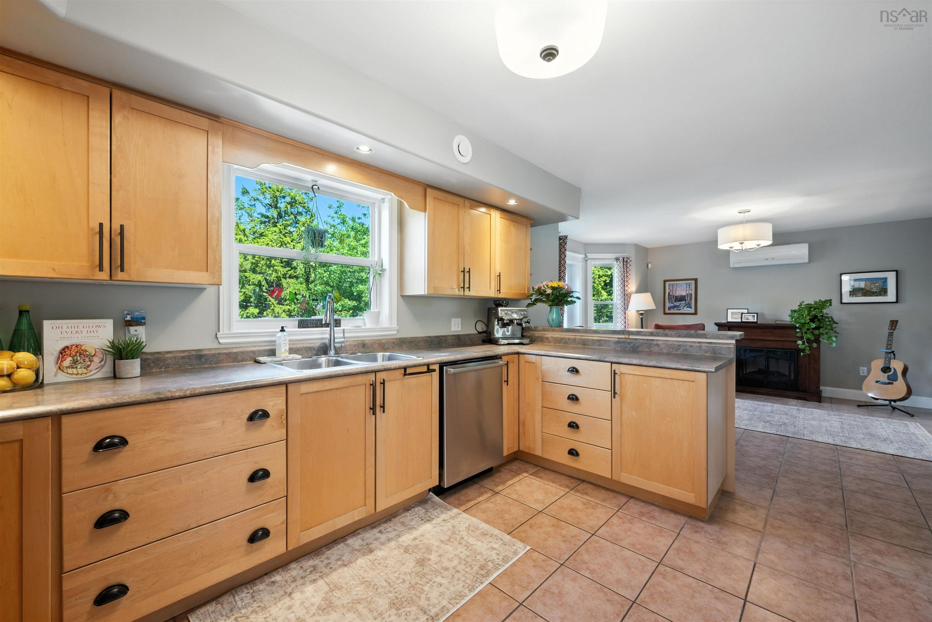 $749,900.00: 60 Pepperbush Court, Middle Sackville