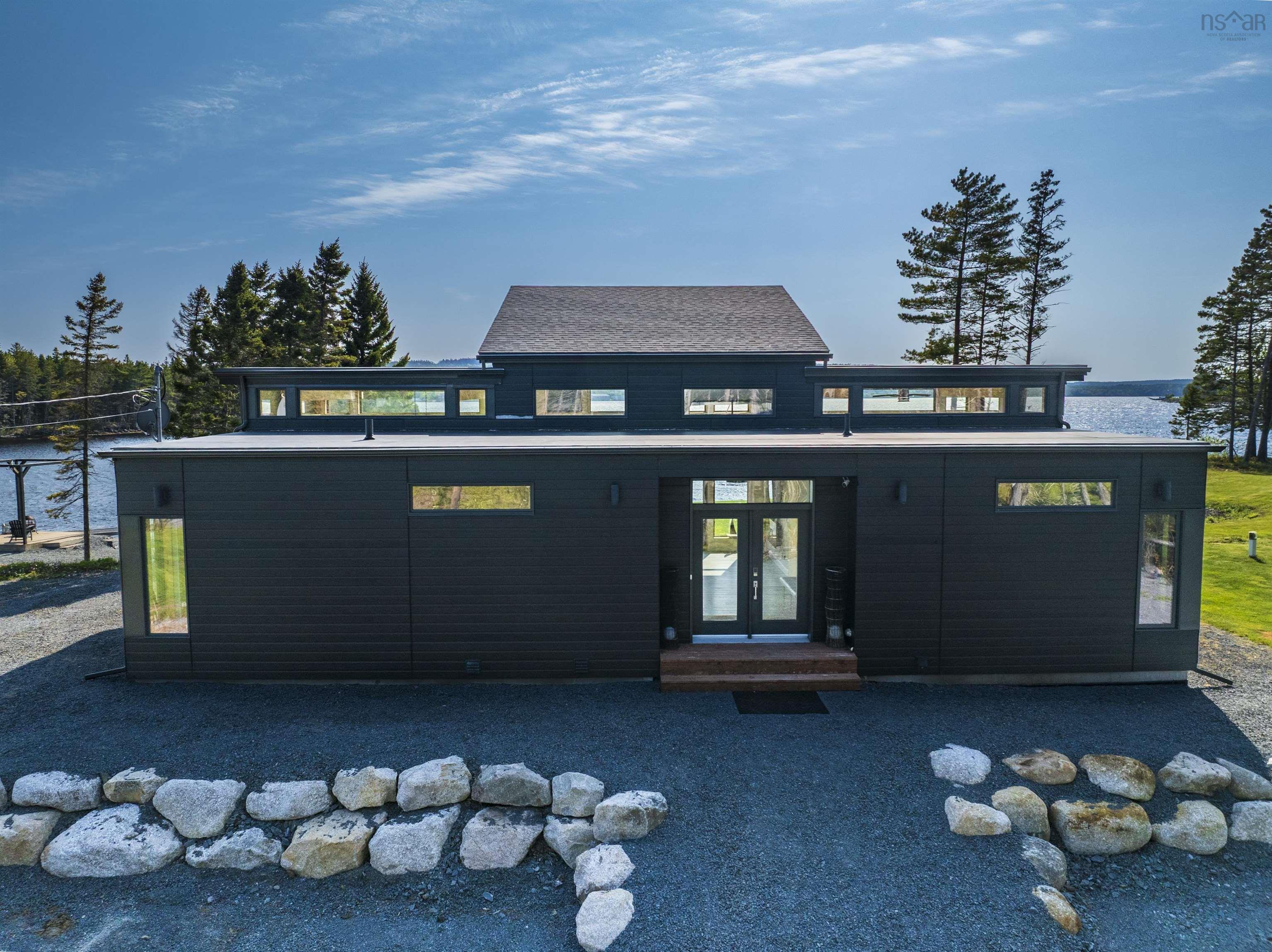 $1,500,000.00: 4125 Highway 332, East Lahave