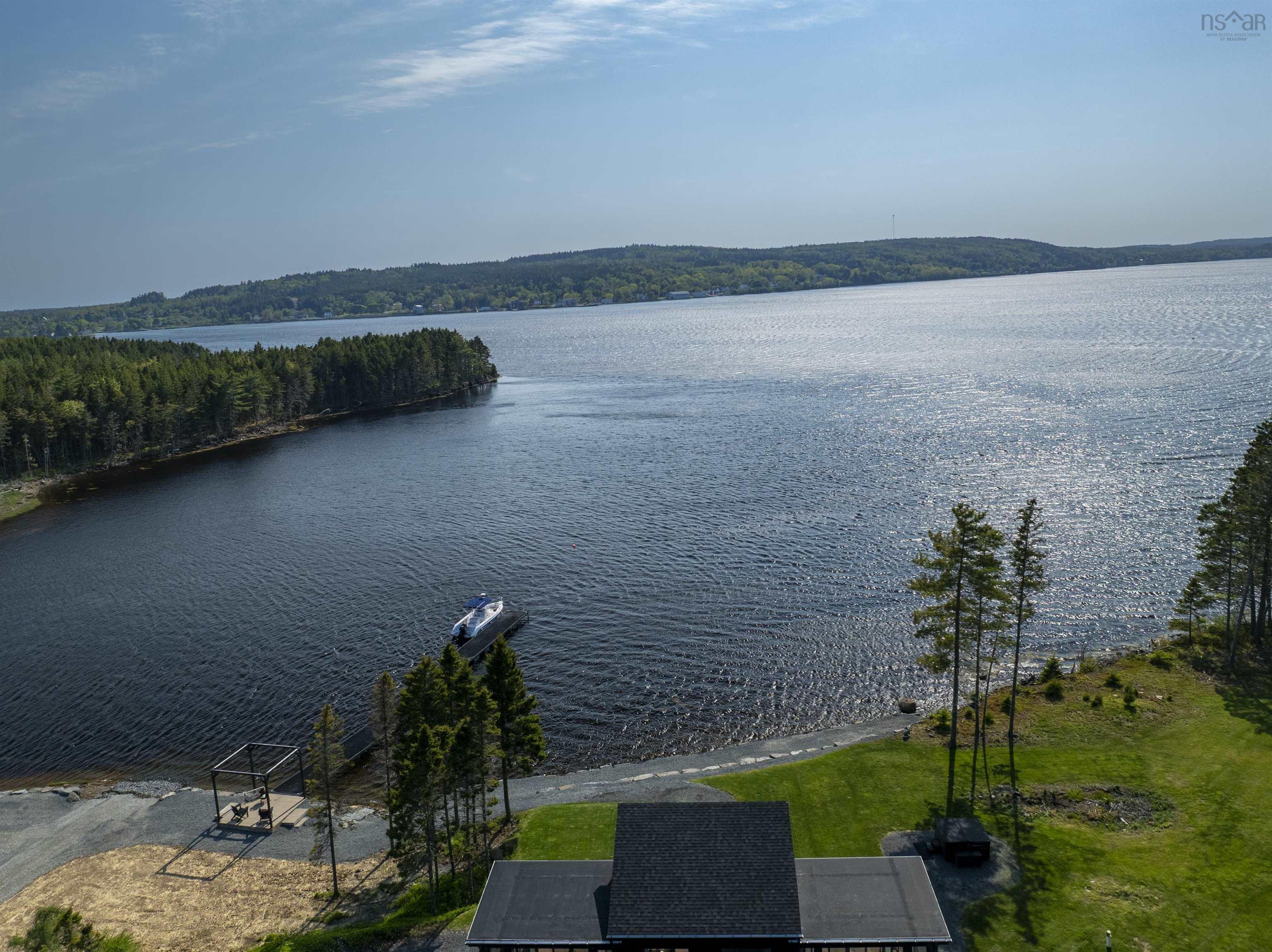 $1,500,000.00: 4125 Highway 332, East Lahave