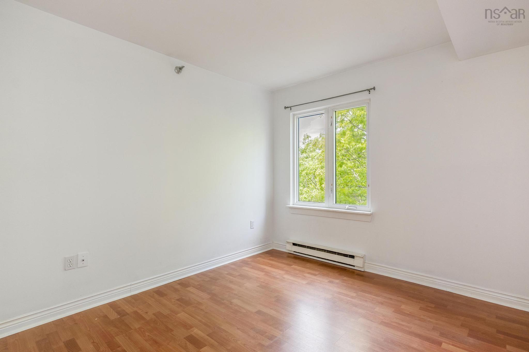 $335,000.00: 112 174 Rutledge Street, Bedford