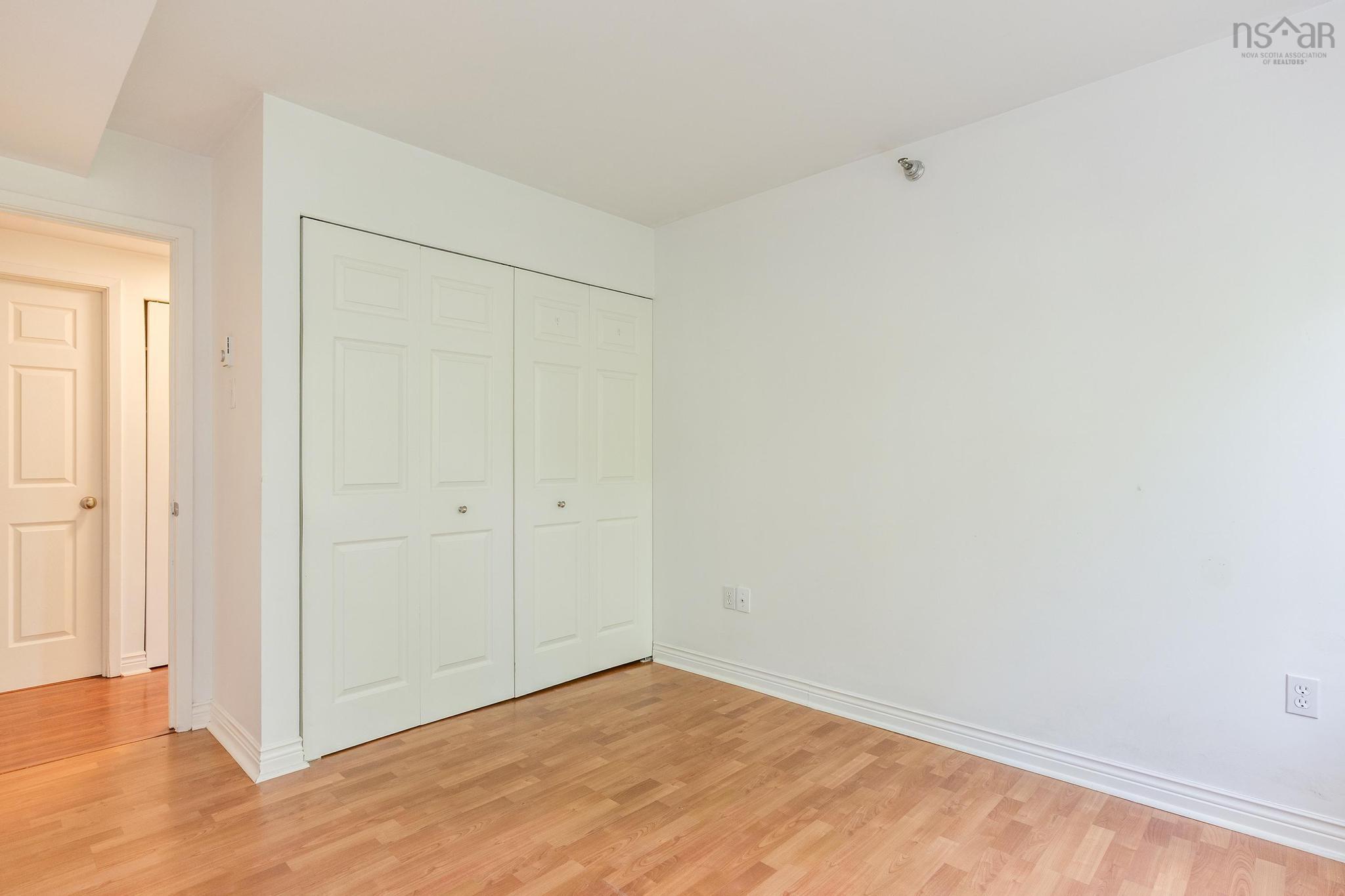$335,000.00: 112 174 Rutledge Street, Bedford