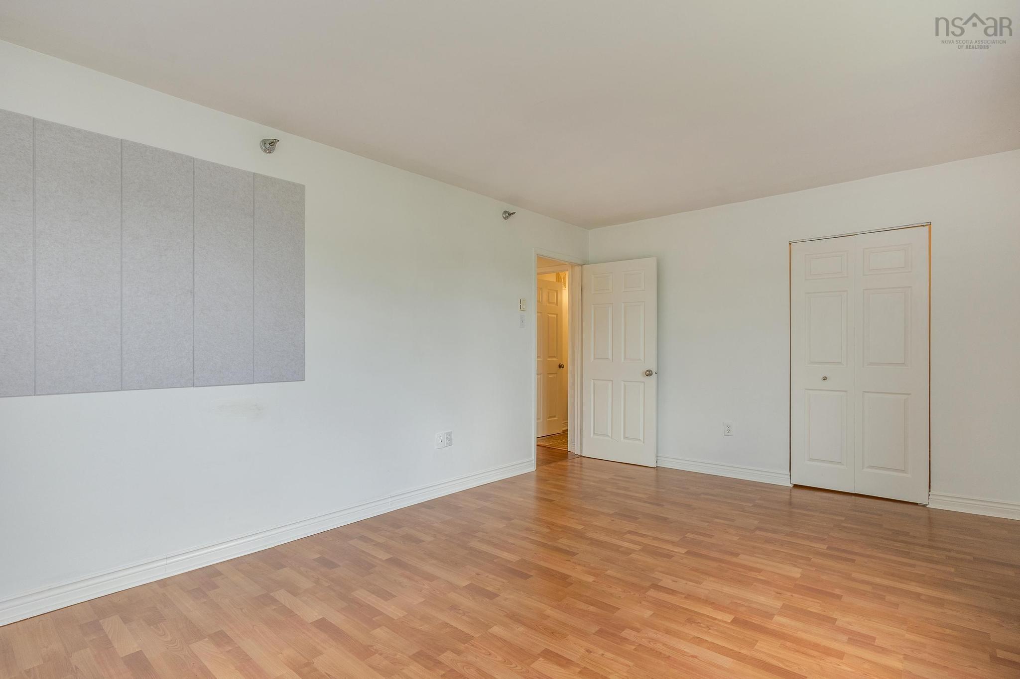 $335,000.00: 112 174 Rutledge Street, Bedford