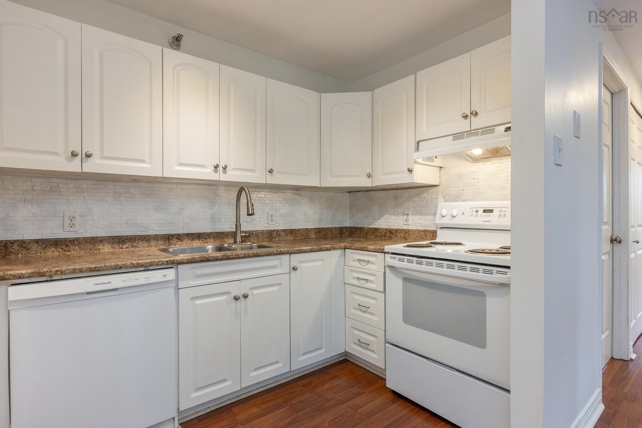 $335,000.00: 112 174 Rutledge Street, Bedford