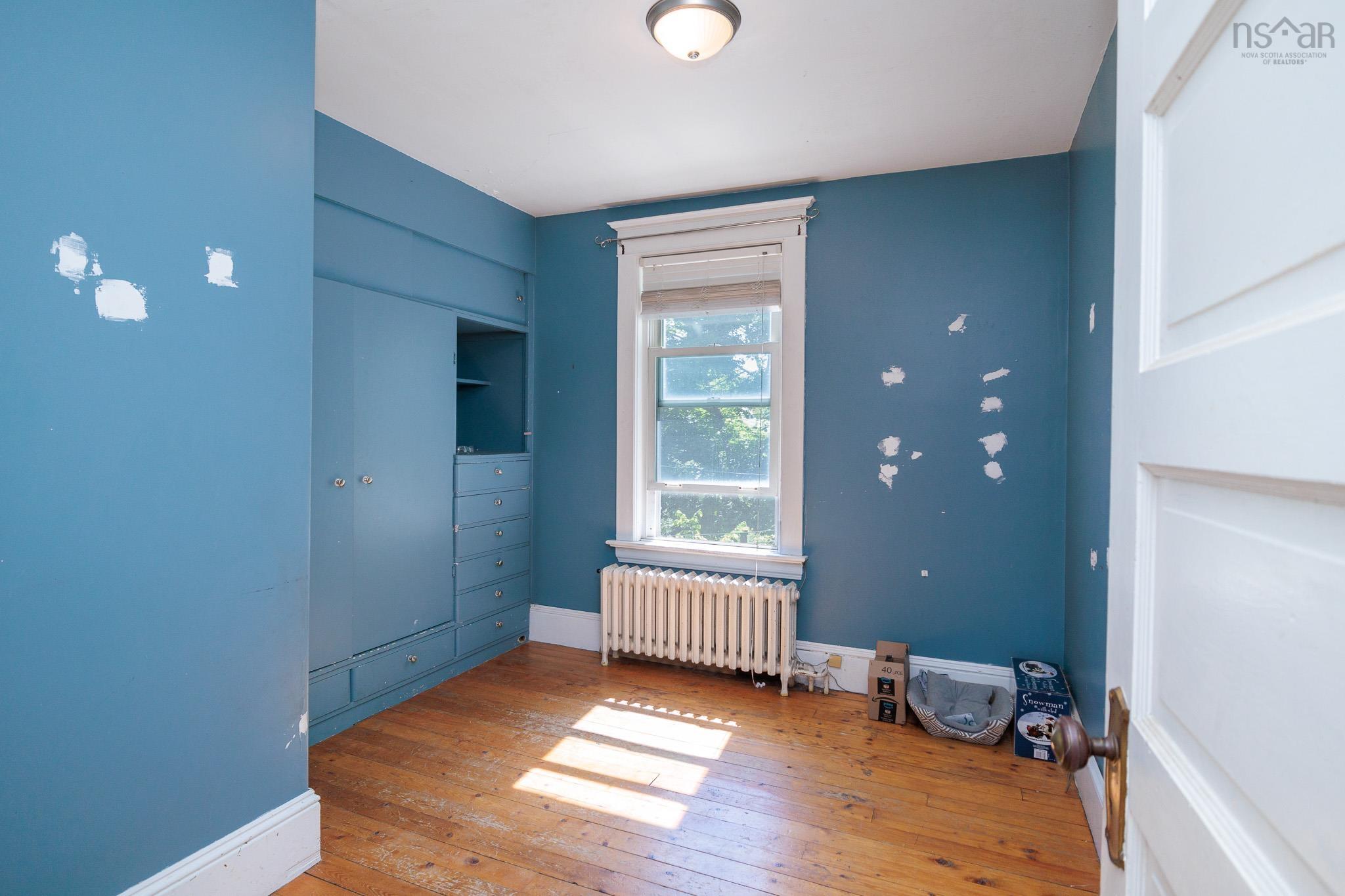 $186,000.00: 27 Victoria Street, North Sydney