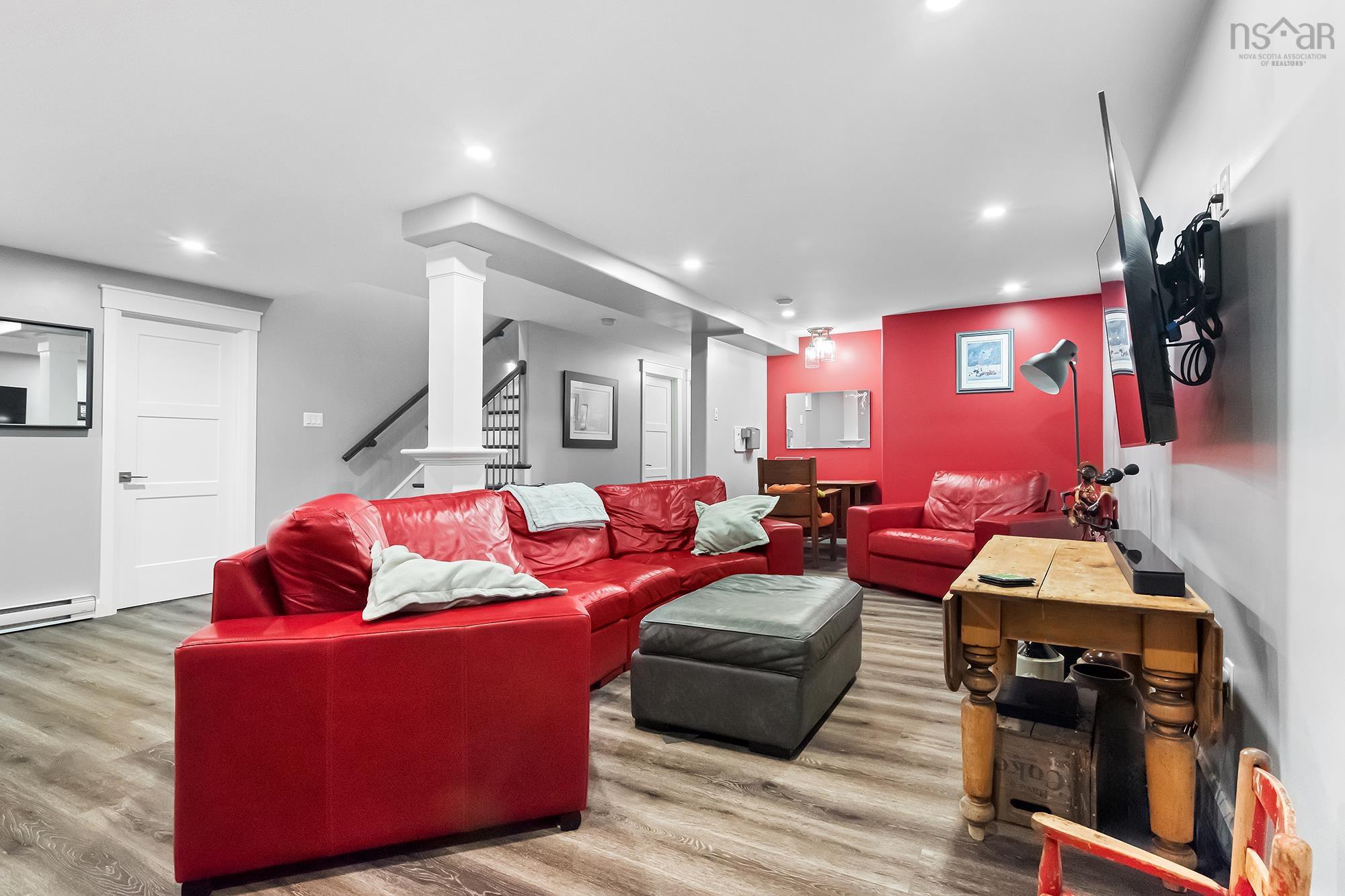 $929,900.00: 27 Stone Gate Court, Dartmouth