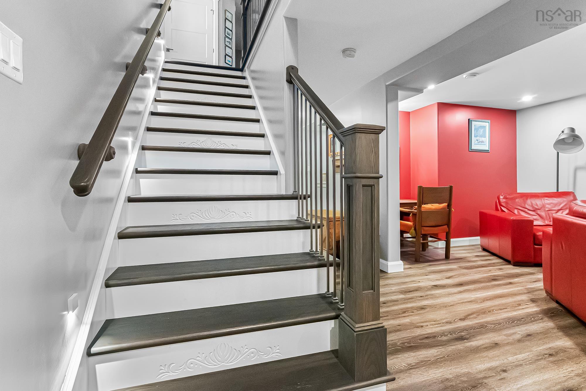 $929,900.00: 27 Stone Gate Court, Dartmouth