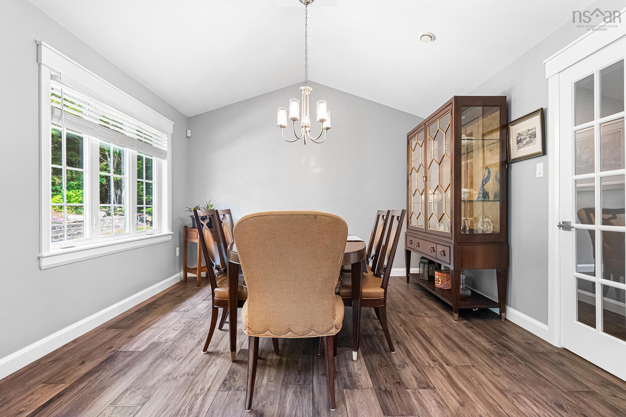 $929,900.00: 27 Stone Gate Court, Dartmouth
