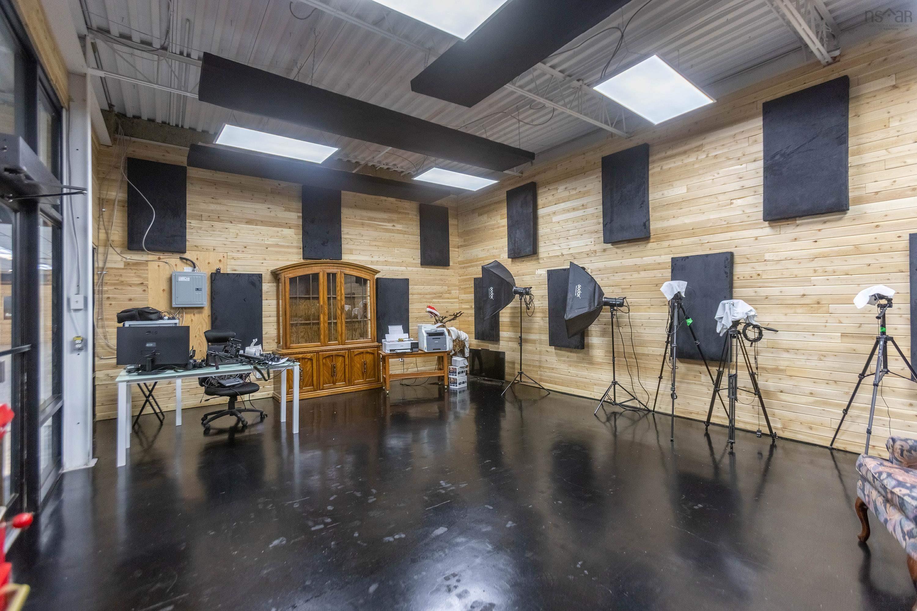 $749,900.00: 26 Laplanche Street, Amherst