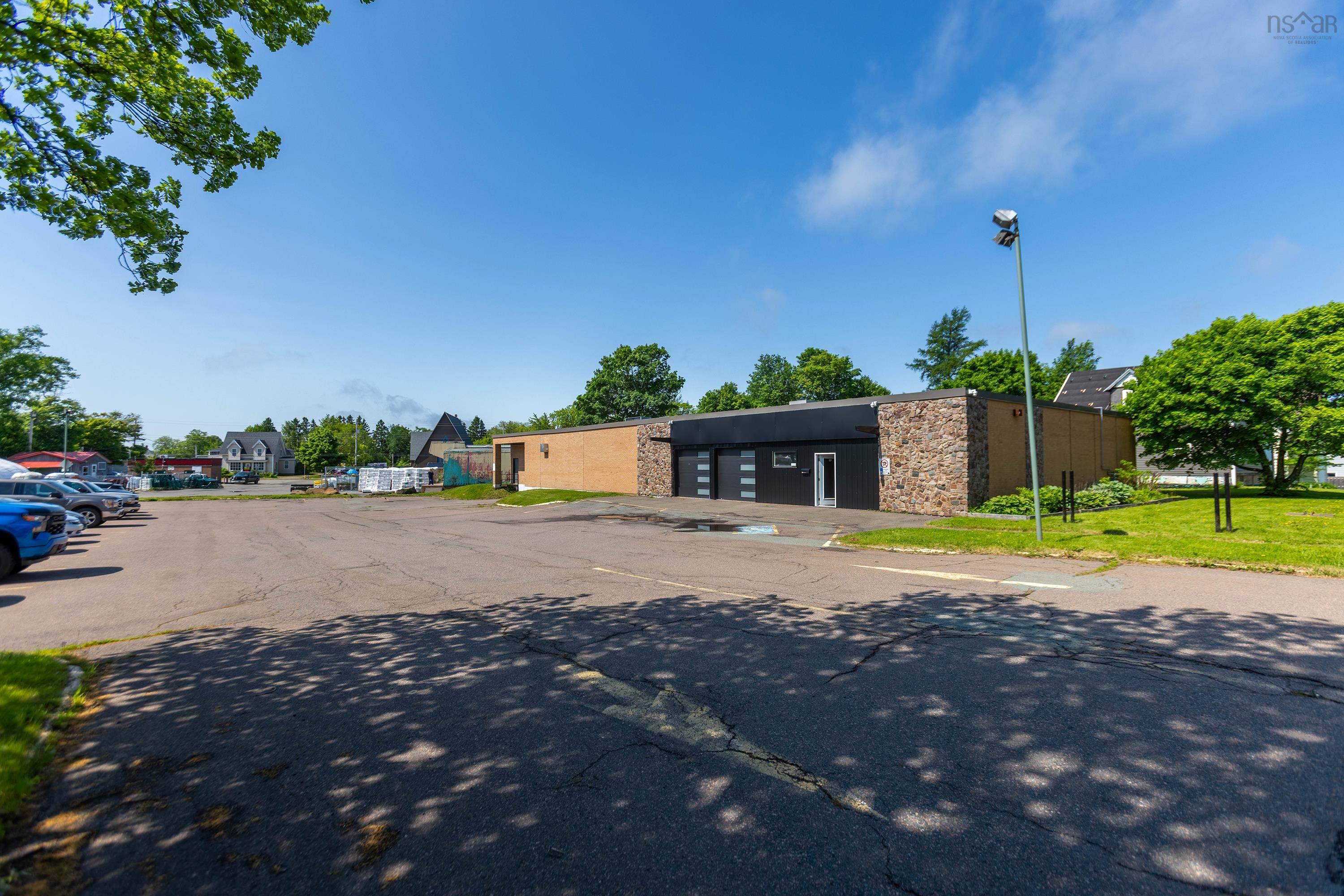 $749,900.00: 26 Laplanche Street, Amherst