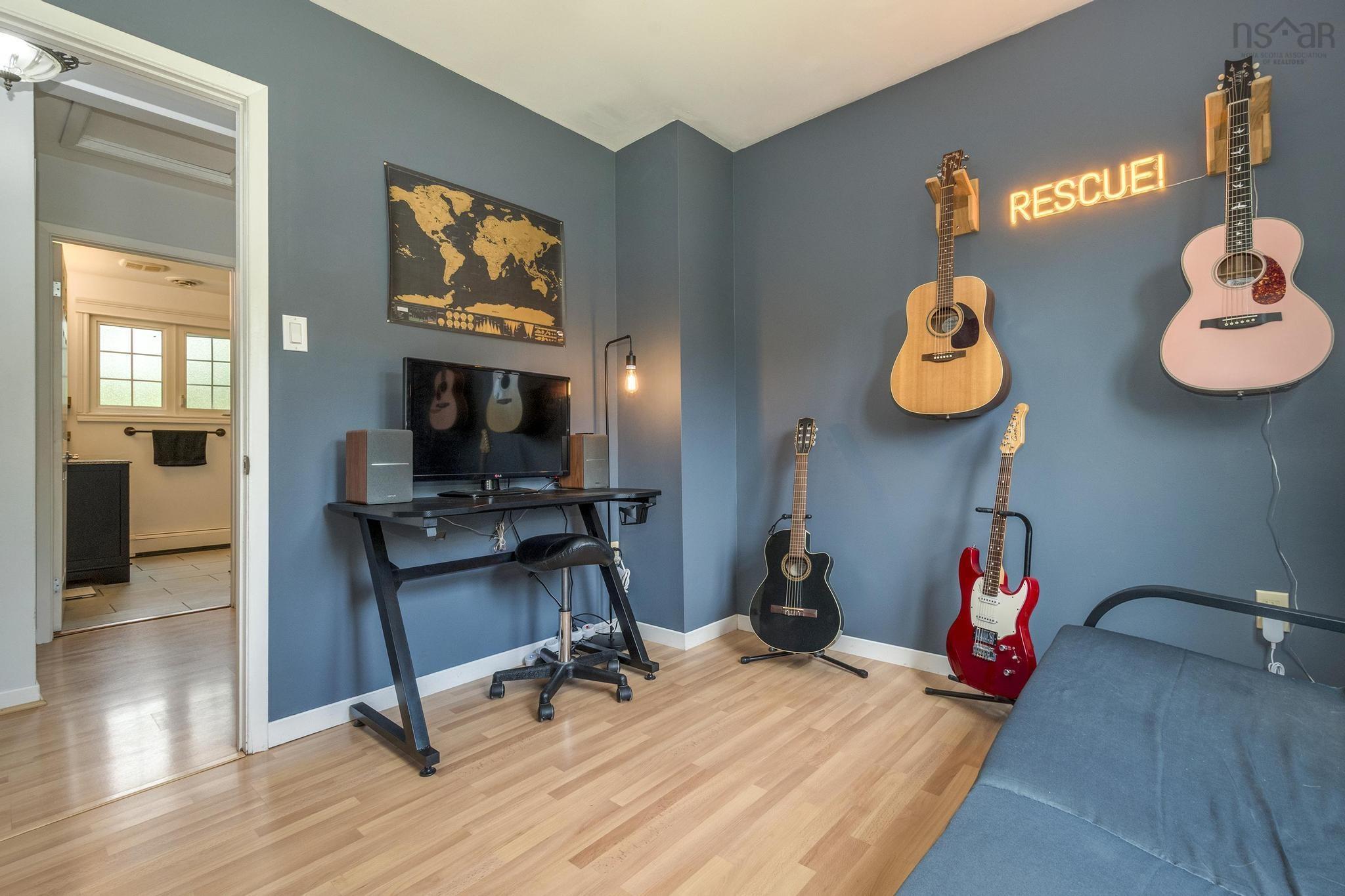 $344,000.00: 857 Fales River Drive, Greenwood