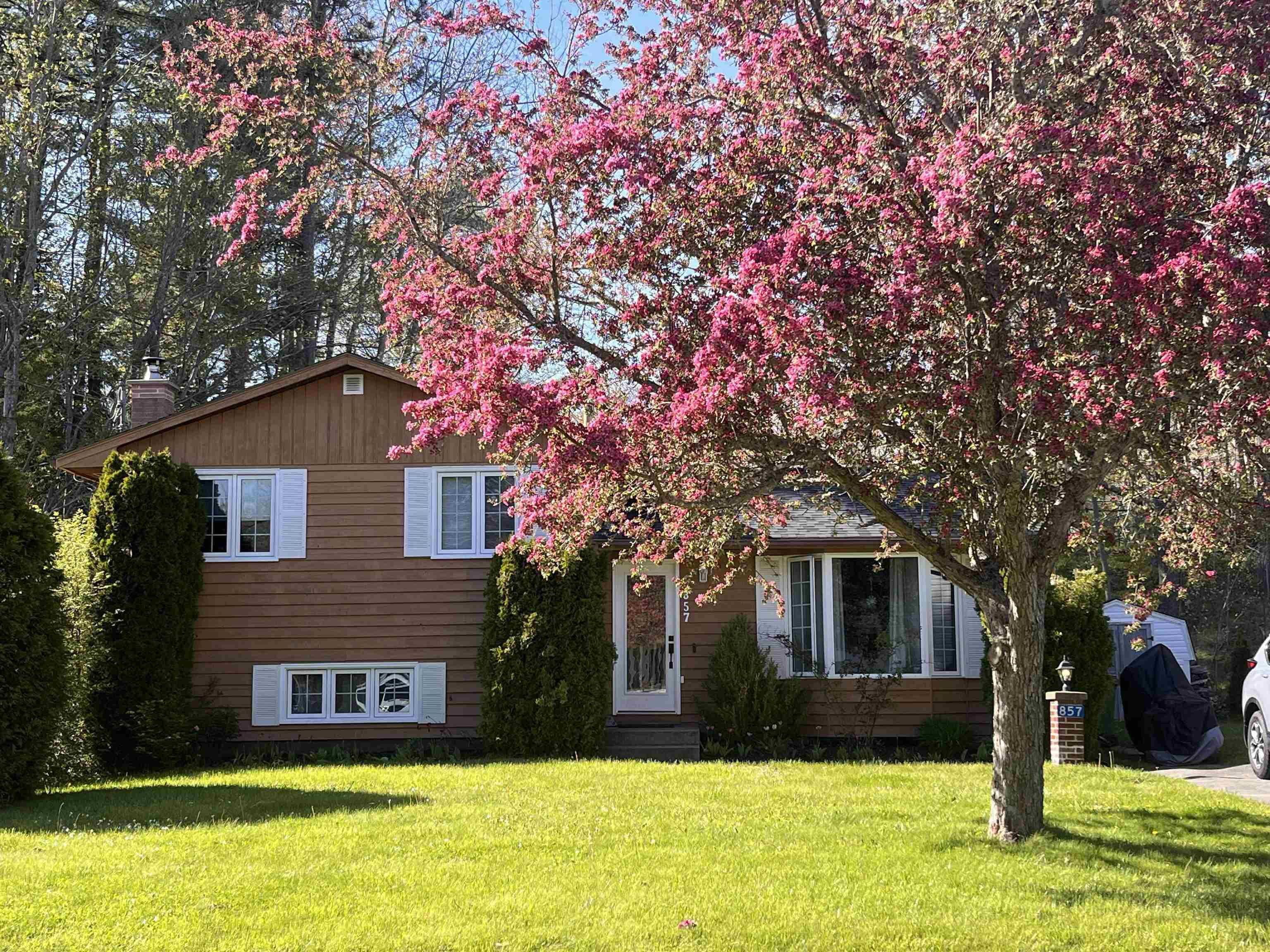 $344,000.00: 857 Fales River Drive, Greenwood