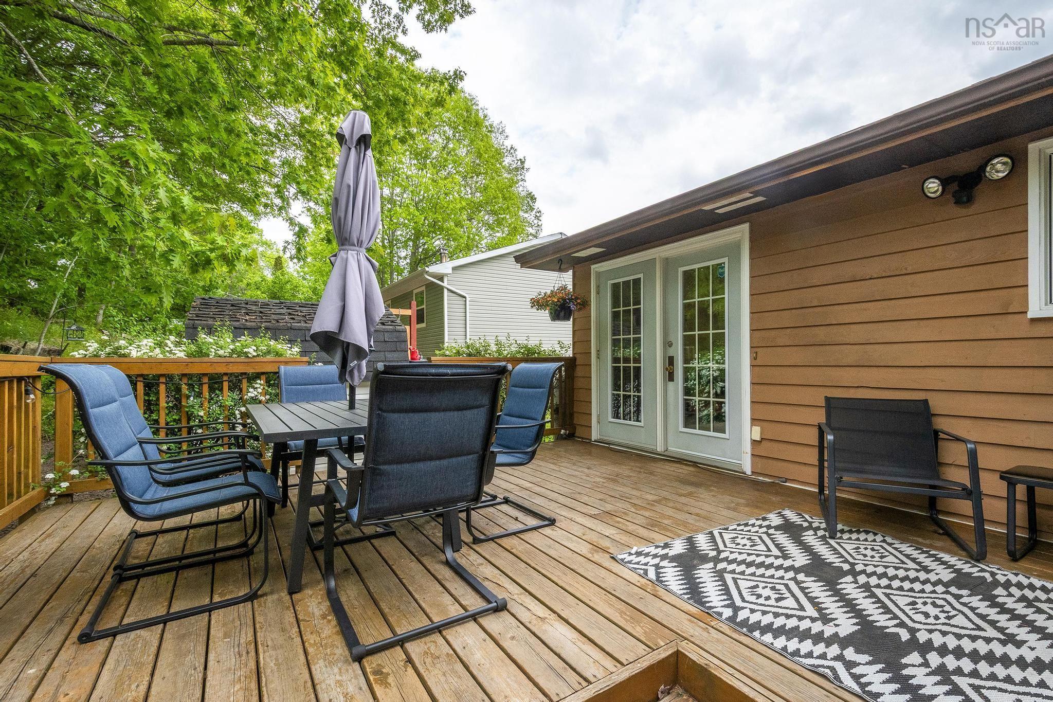 $344,000.00: 857 Fales River Drive, Greenwood