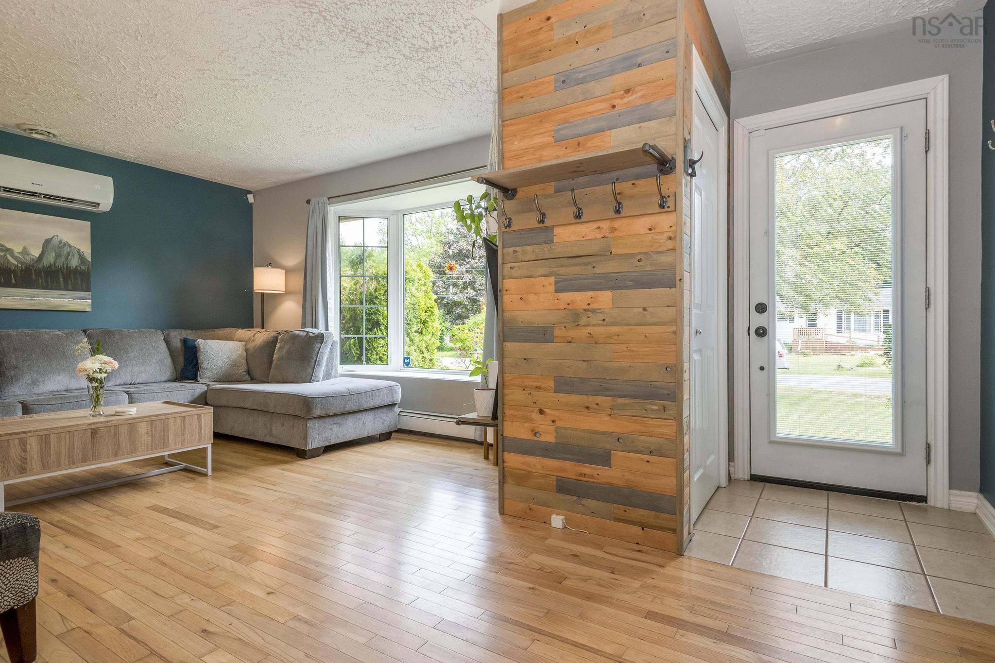 $344,000.00: 857 Fales River Drive, Greenwood