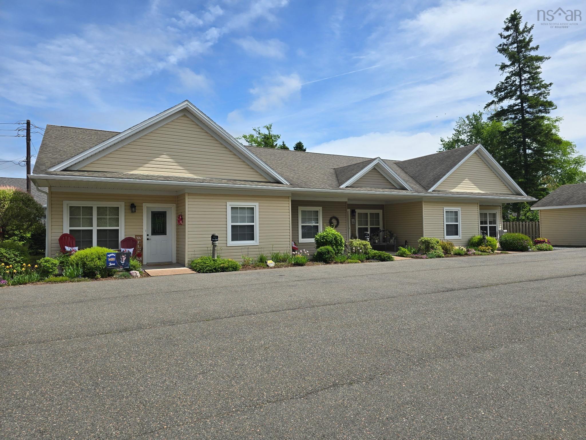 $2,628,000.00: 66,68,70 Wynn Road, Truro