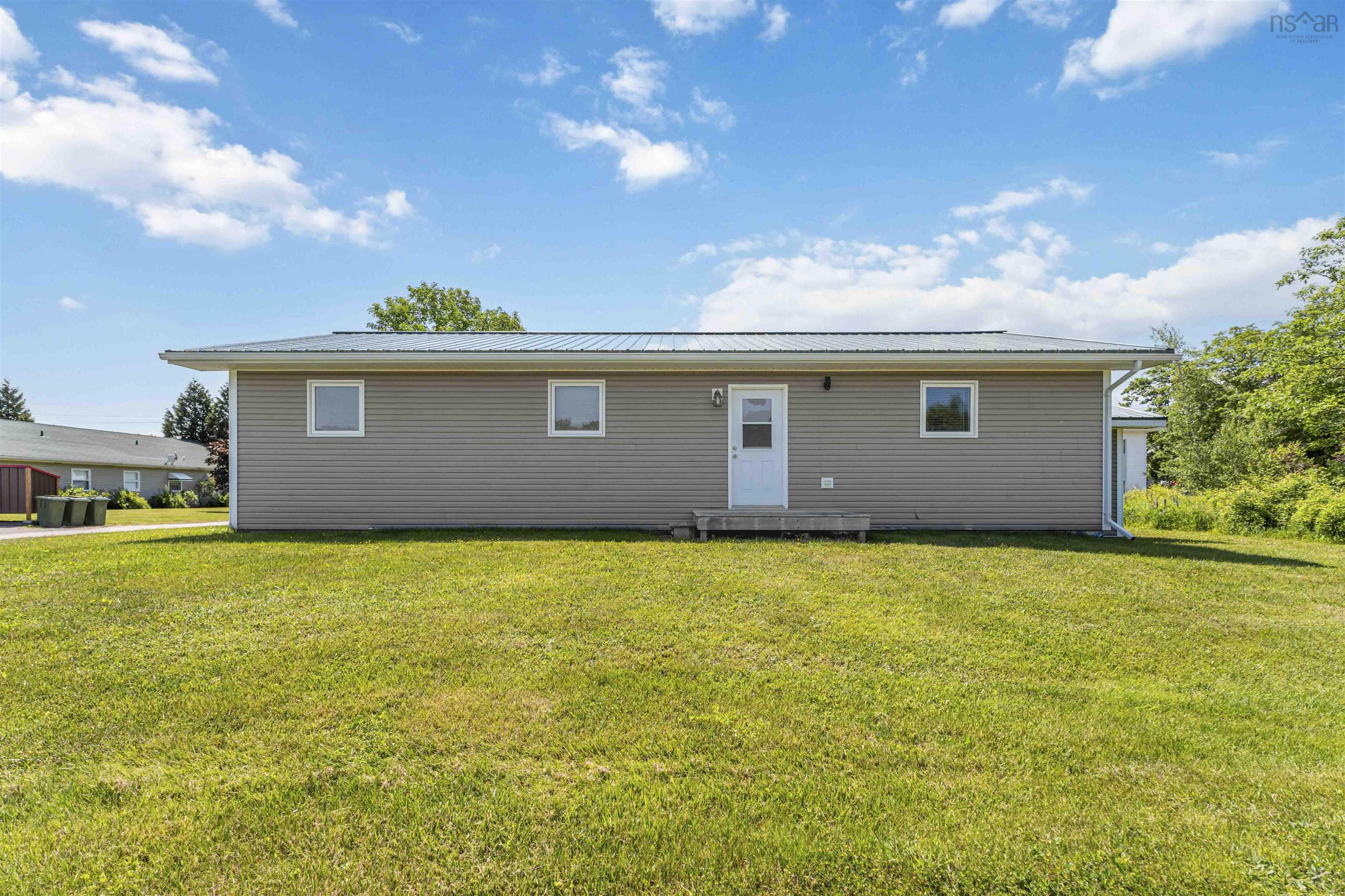 $299,900.00: 13 Centre Street, Middleton