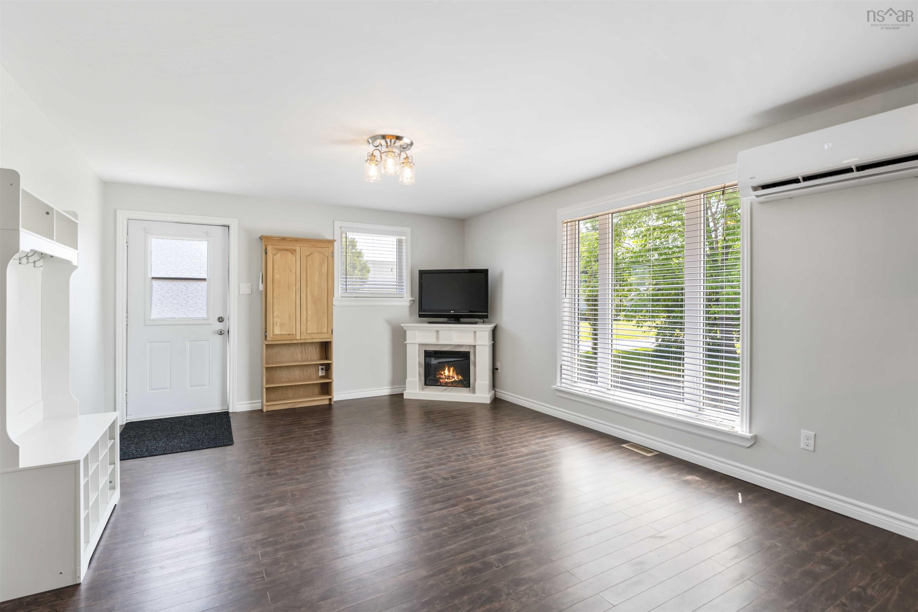 $299,900.00: 13 Centre Street, Middleton