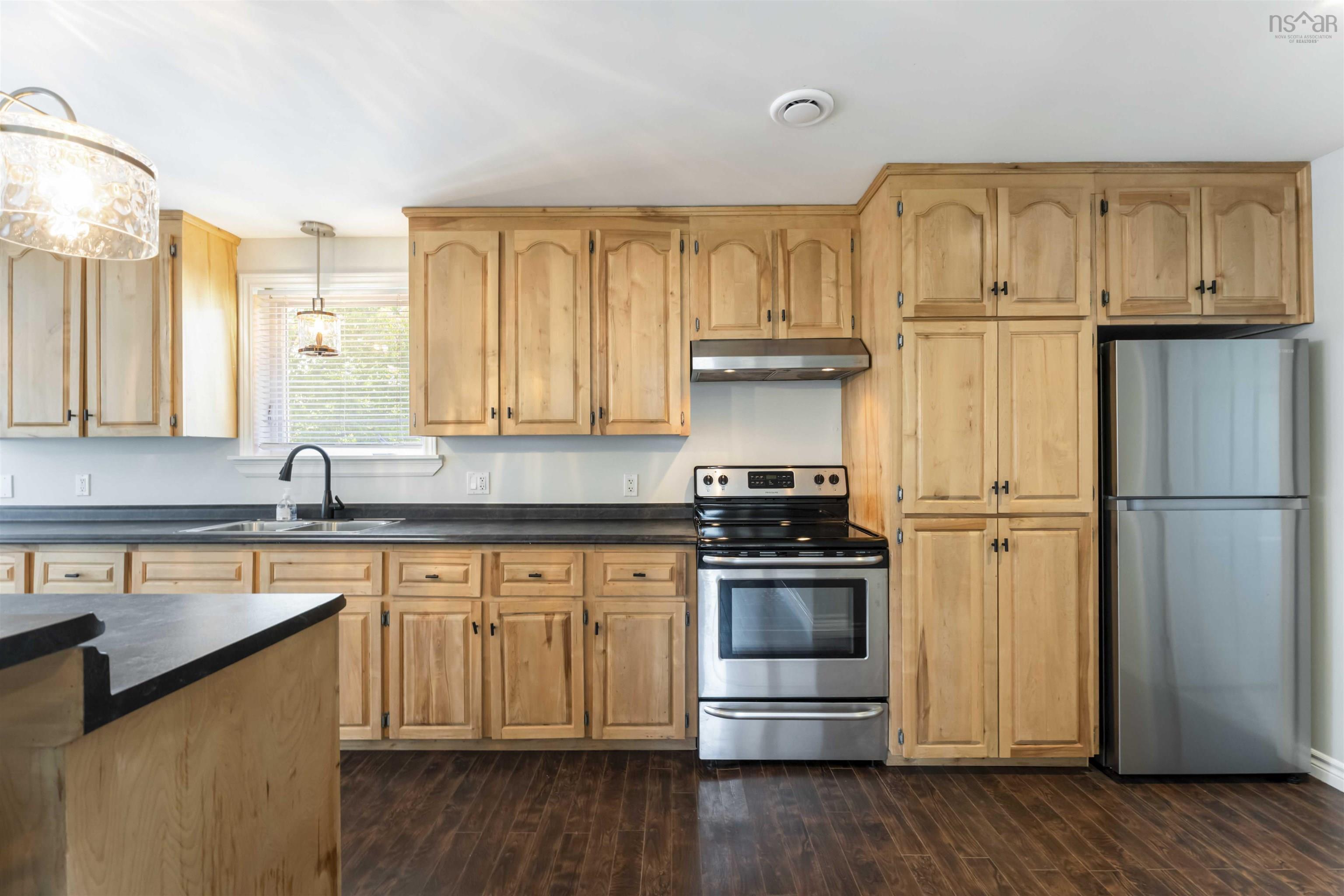 $299,900.00: 13 Centre Street, Middleton