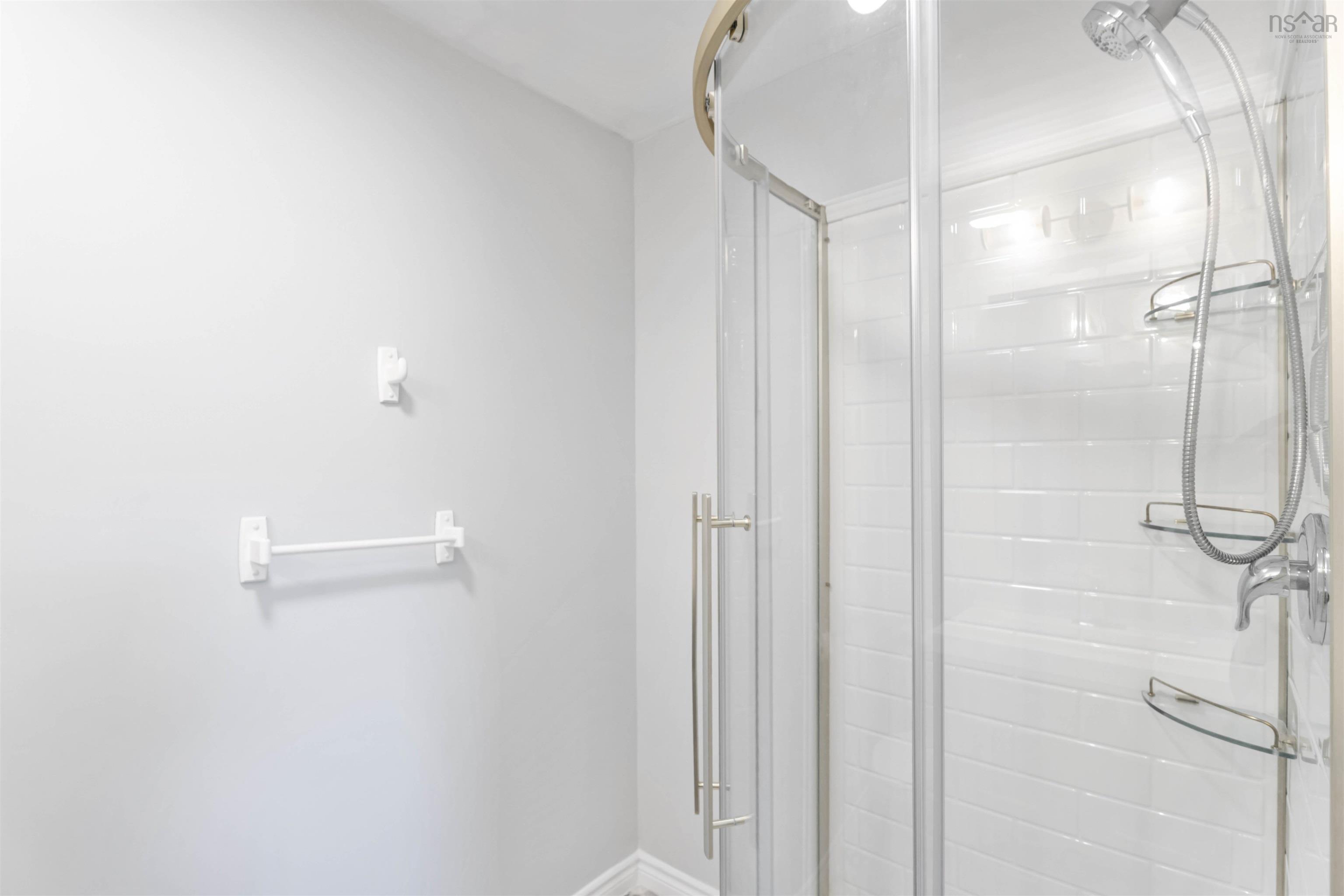 $299,900.00: 13 Centre Street, Middleton