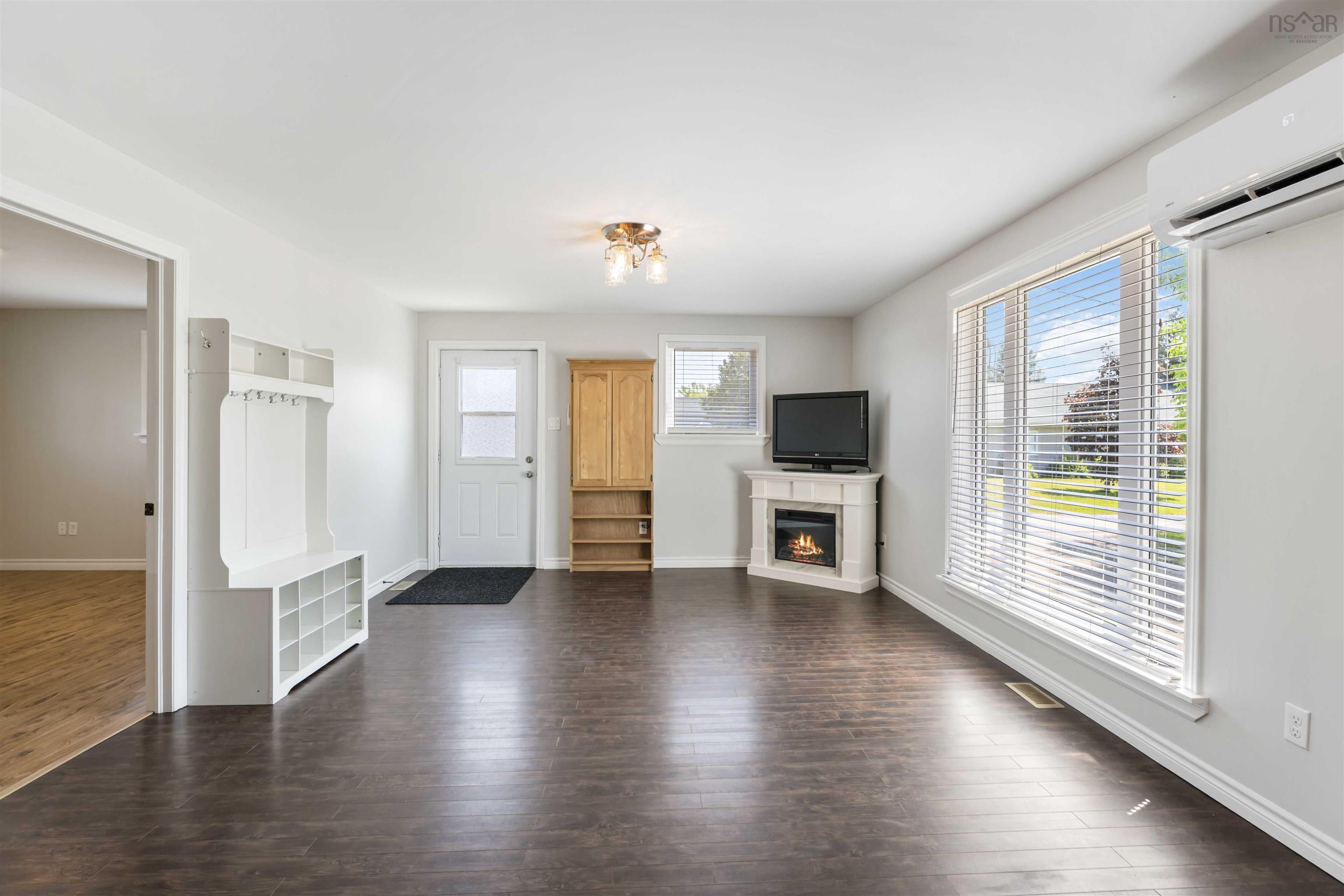 $299,900.00: 13 Centre Street, Middleton