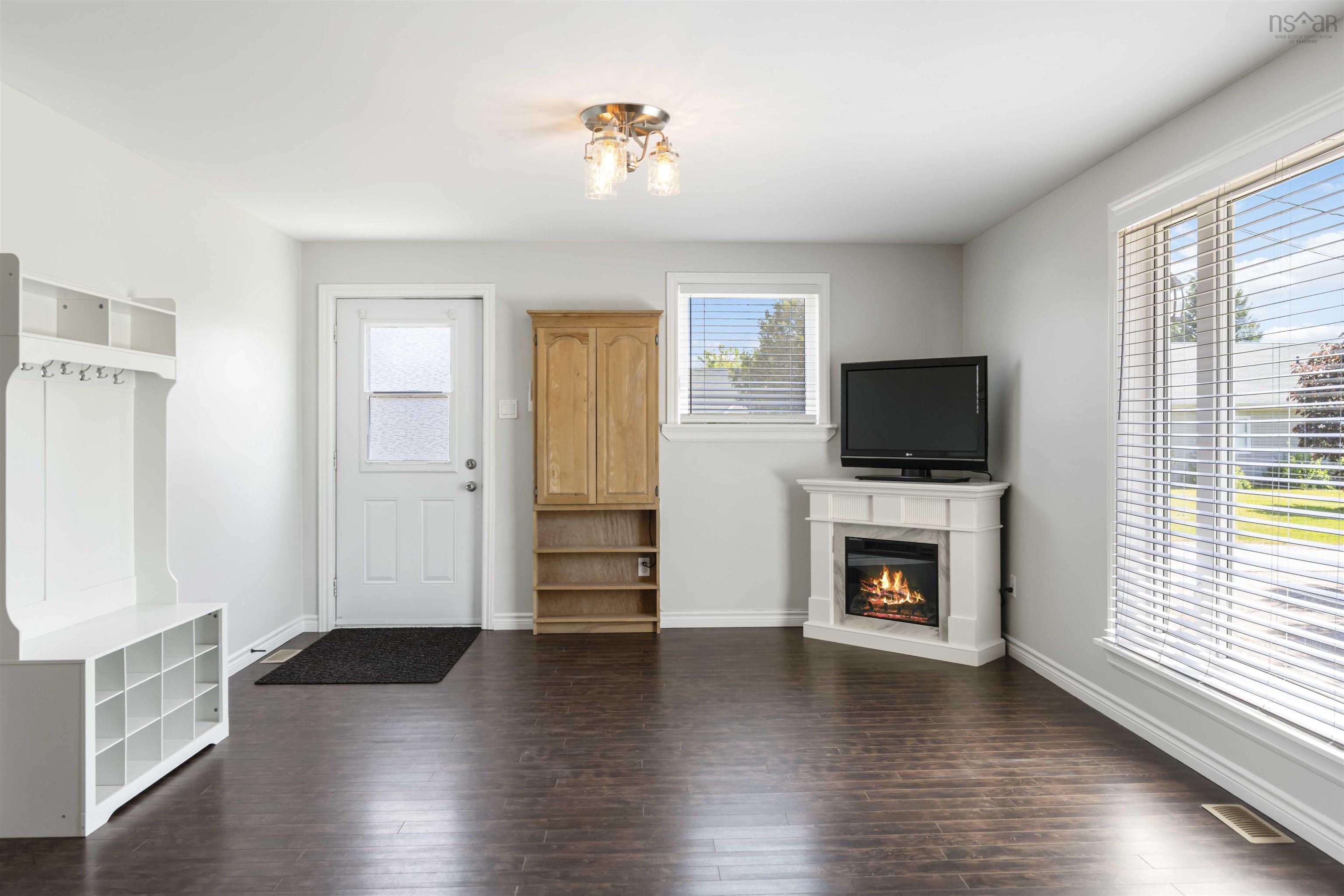 $299,900.00: 13 Centre Street, Middleton