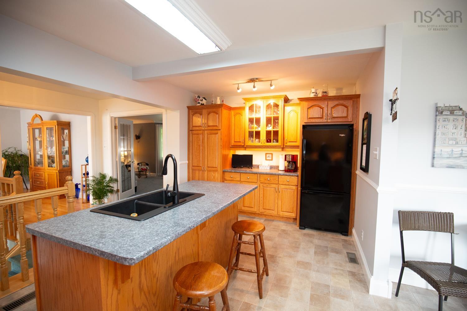 $514,400.00: 489 SALMON RIVER Road, Valley