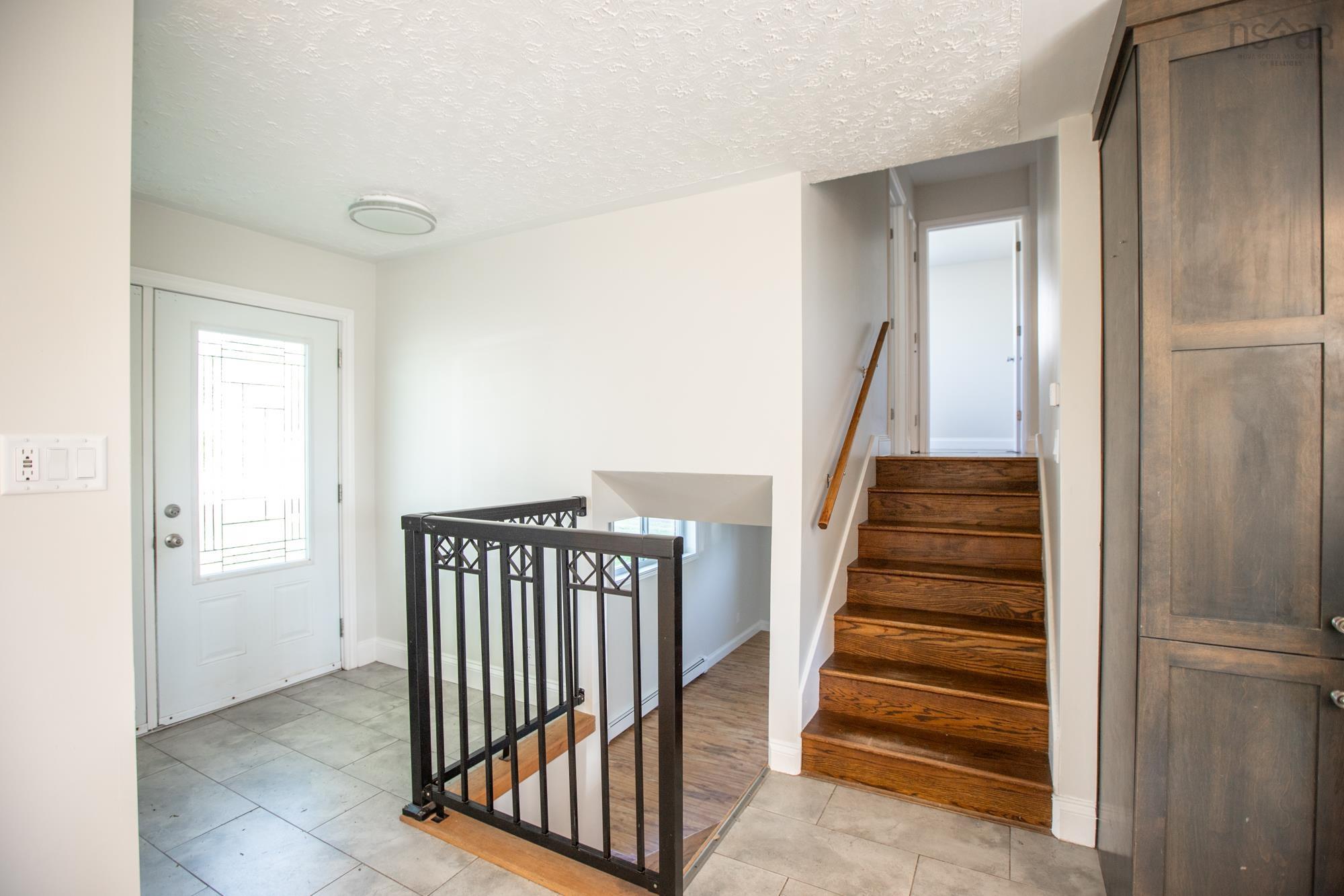 $499,900.00: 334 Caldwell Road, Dartmouth
