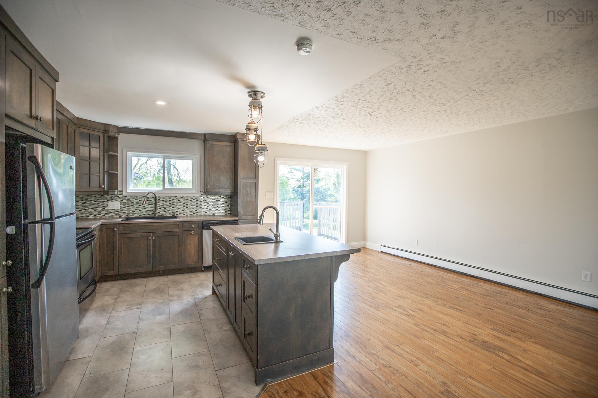 $499,900.00: 334 Caldwell Road, Dartmouth
