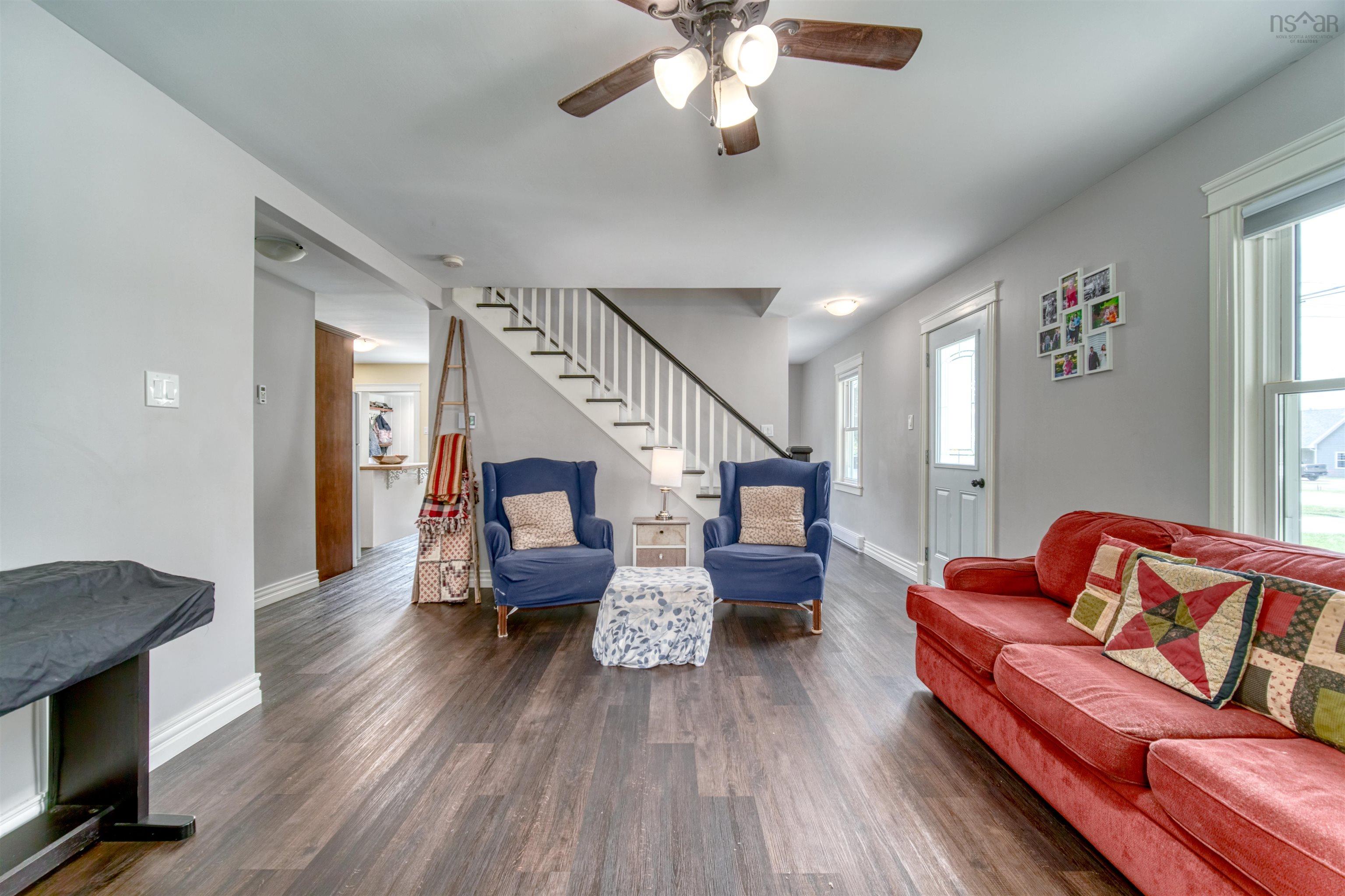 $372,500.00: 242 Dodge Road, Wilmot