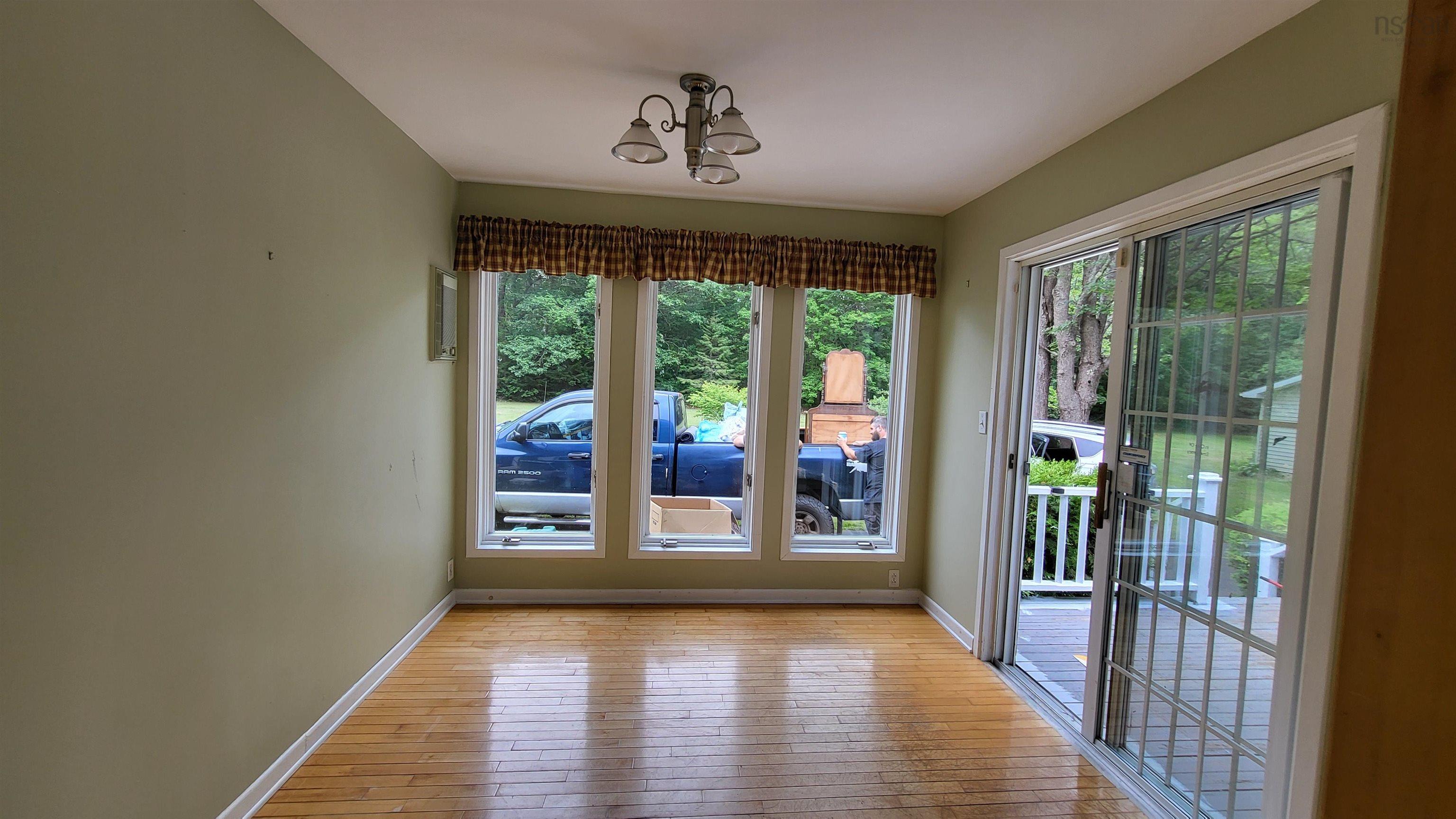 $319,900.00: 256 Dodge Road, Wilmot