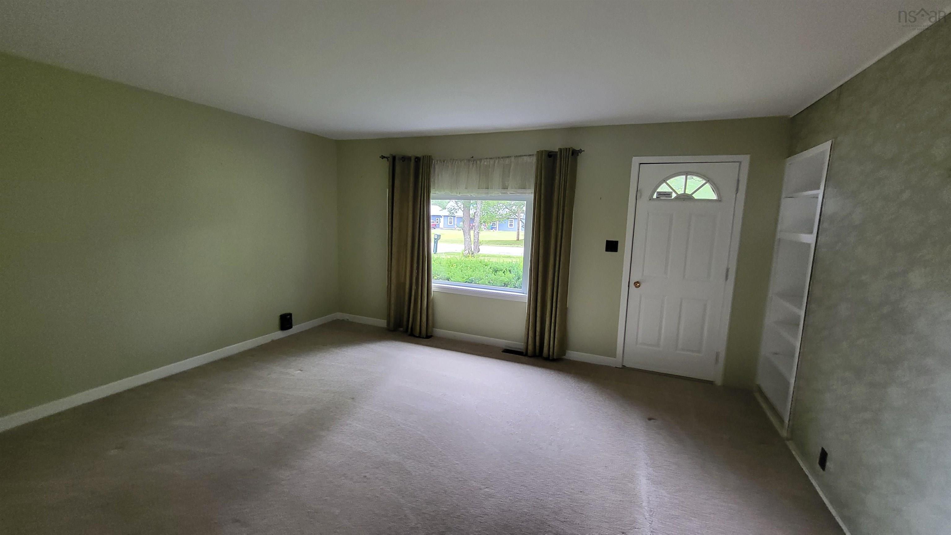 $319,900.00: 256 Dodge Road, Wilmot